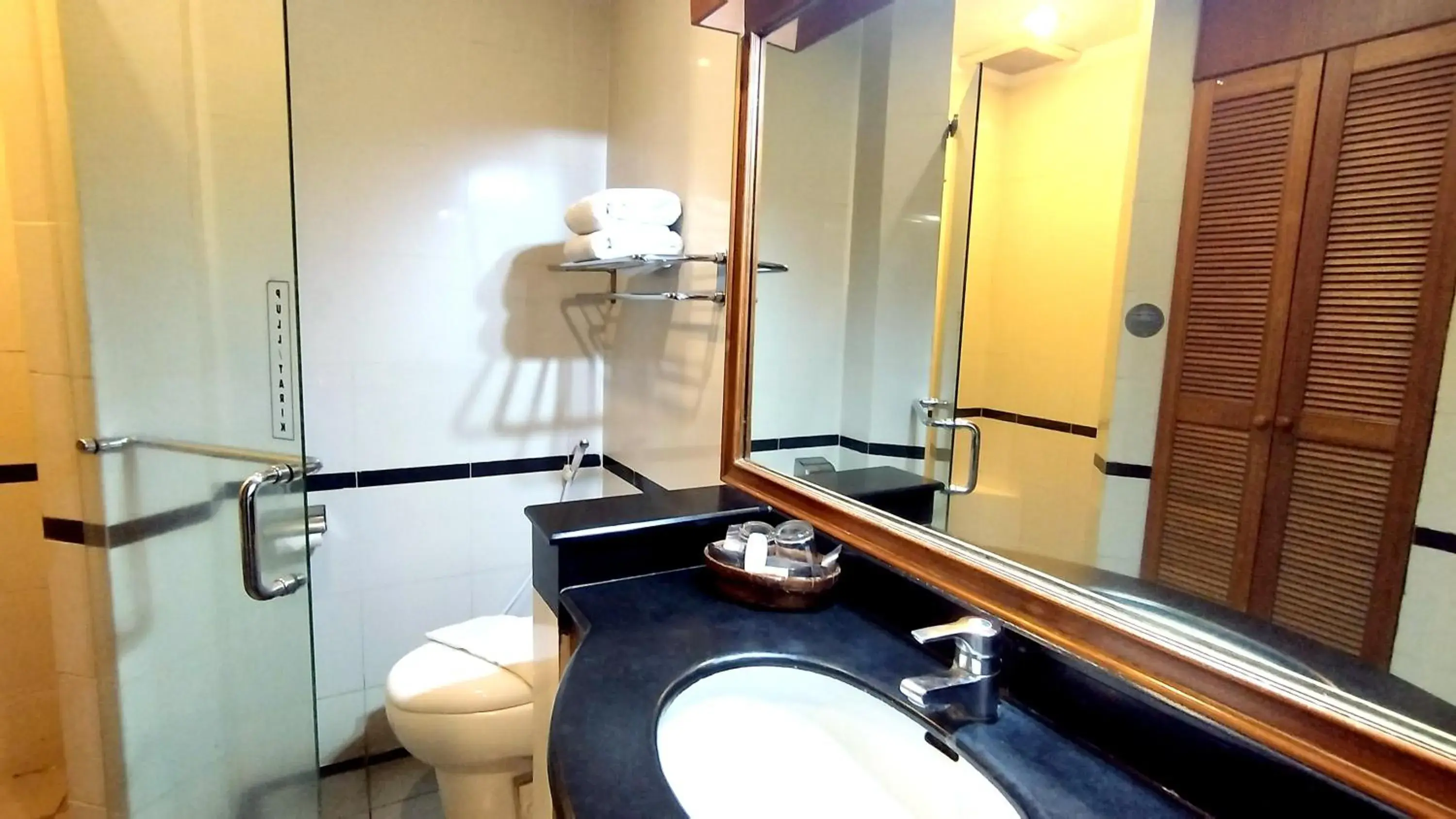 Bathroom in Grand Whiz Hotel Trawas Mojokerto Bathroom in Grand Whiz Hotel Trawas Mojokerto