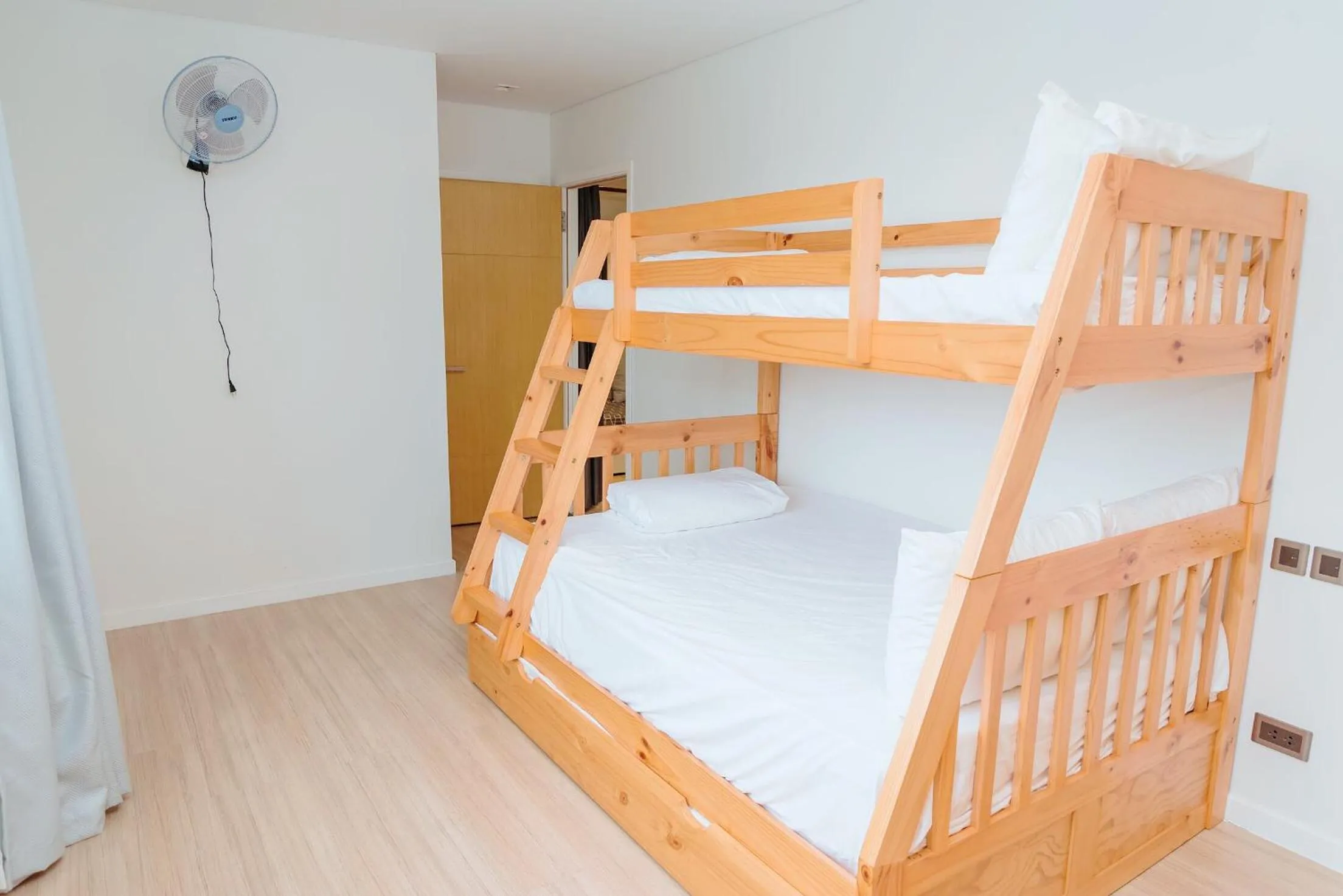 bunk bed, Bed in Clean & Quiet Villa - The Point Resort