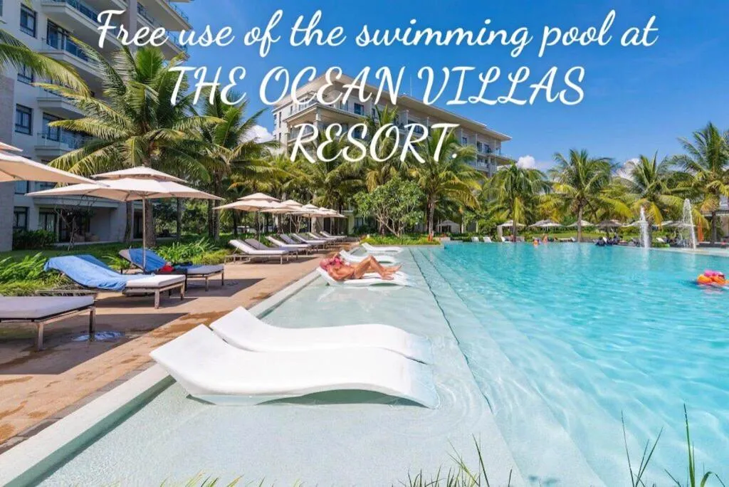 Swimming pool in Clean & Quiet Villa - The Point Resort