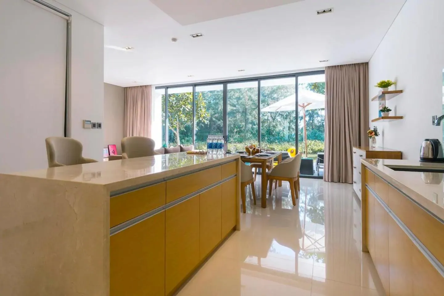 stove in Clean & Quiet Villa - The Point Resort