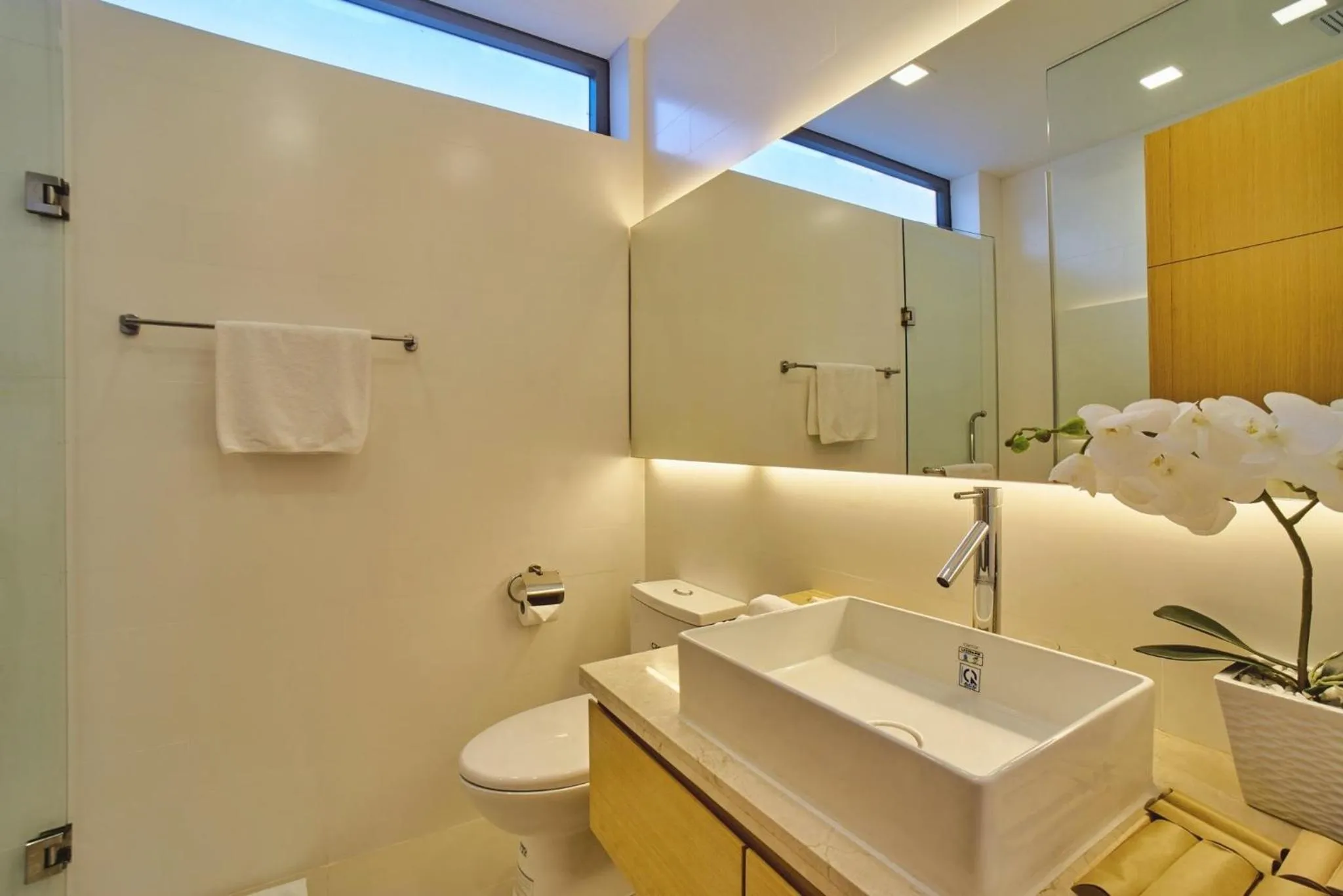 Clean & Quiet Villa - The Point Resort
