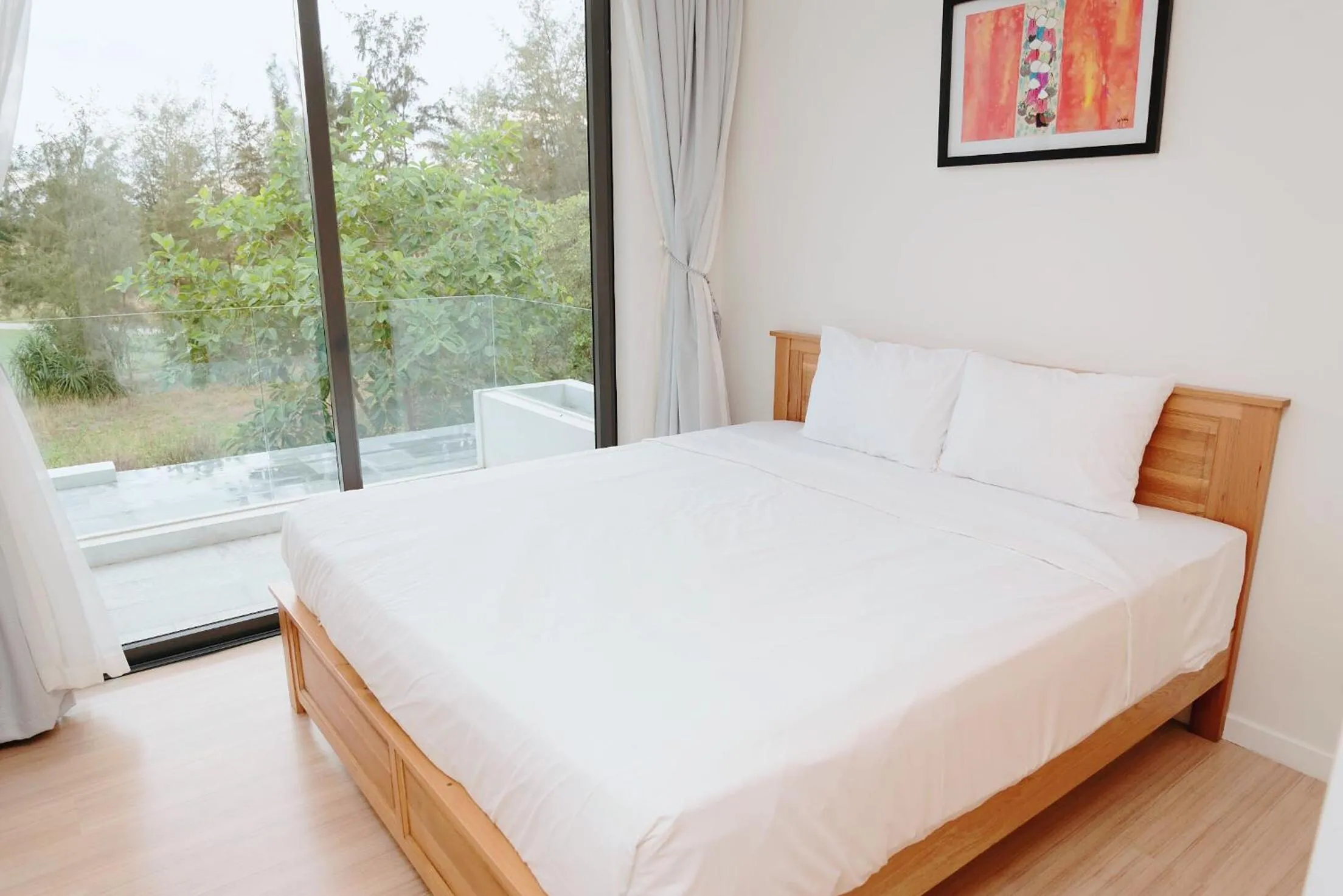 Bed in Clean & Quiet Villa - The Point Resort