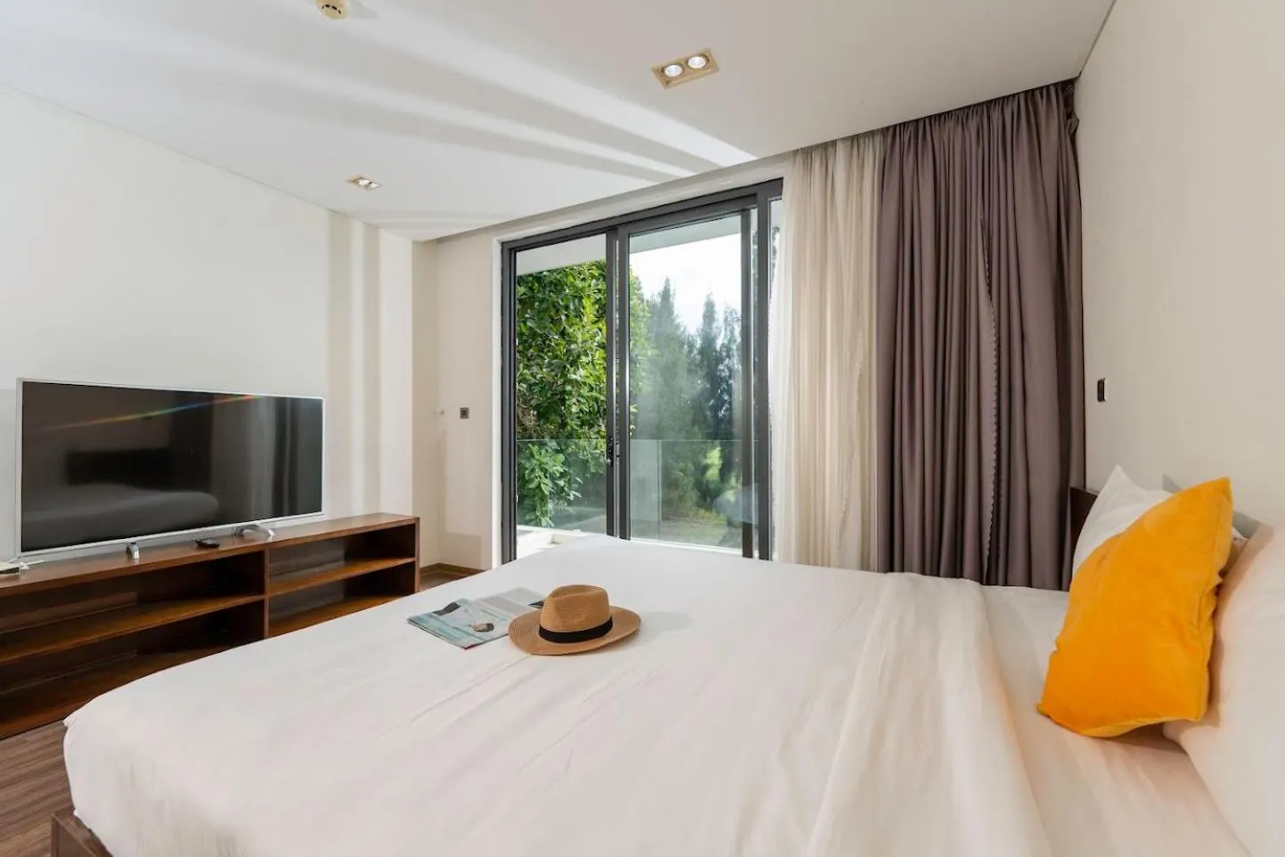 Bed in Clean & Quiet Villa - The Point Resort