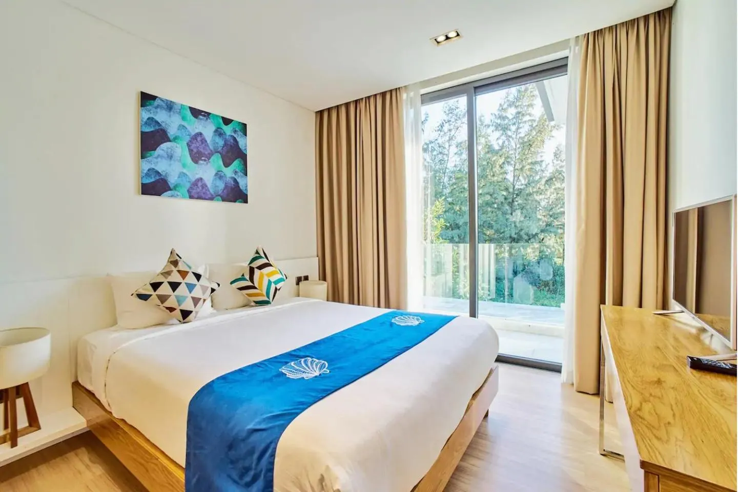 Bed in Clean & Quiet Villa - The Point Resort