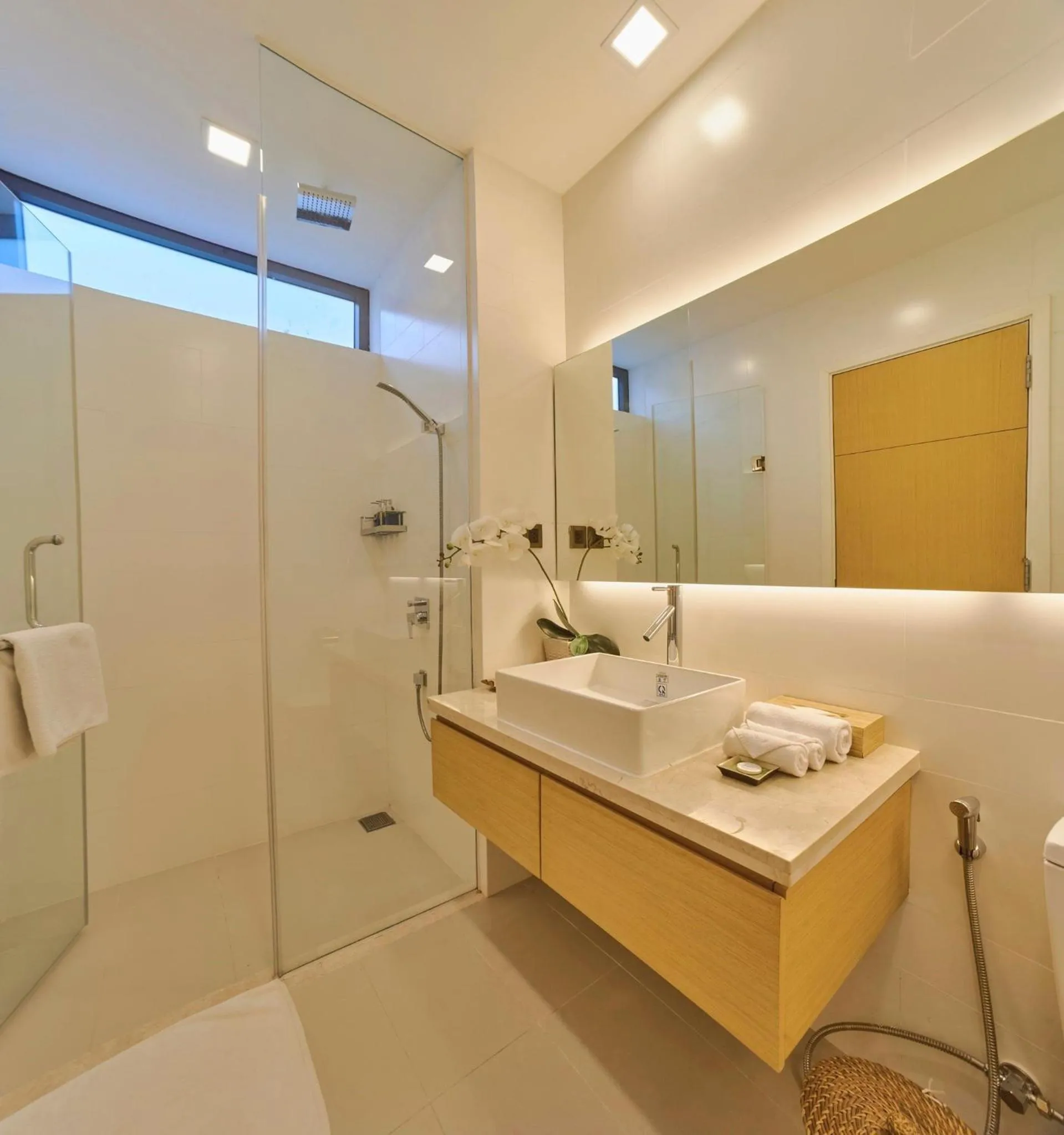Clean & Quiet Villa - The Point Resort