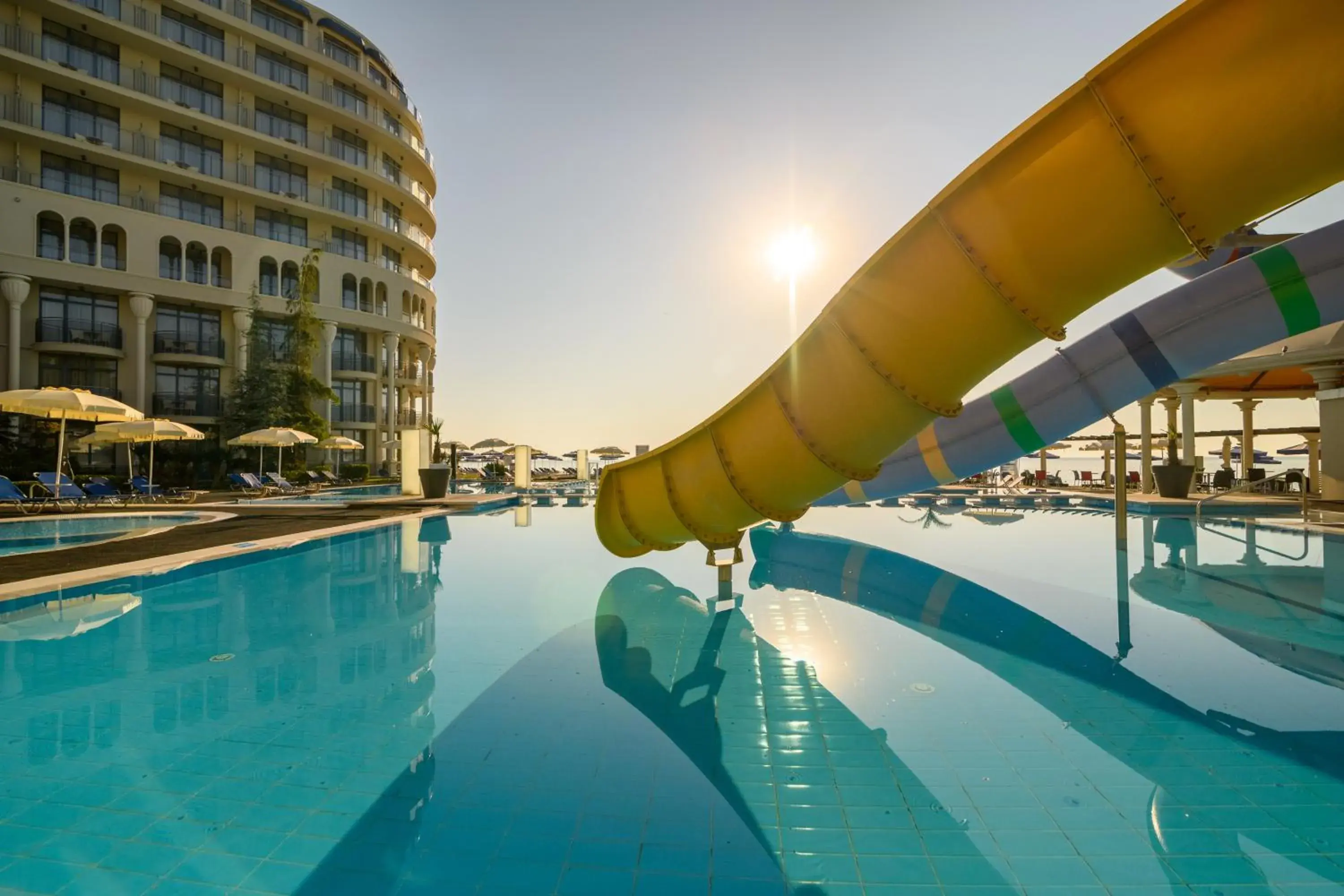 Swimming pool in Azalia Beach Hotel Balneo & SPA Swimming pool in Azalia Beach Hotel Balneo & SPA