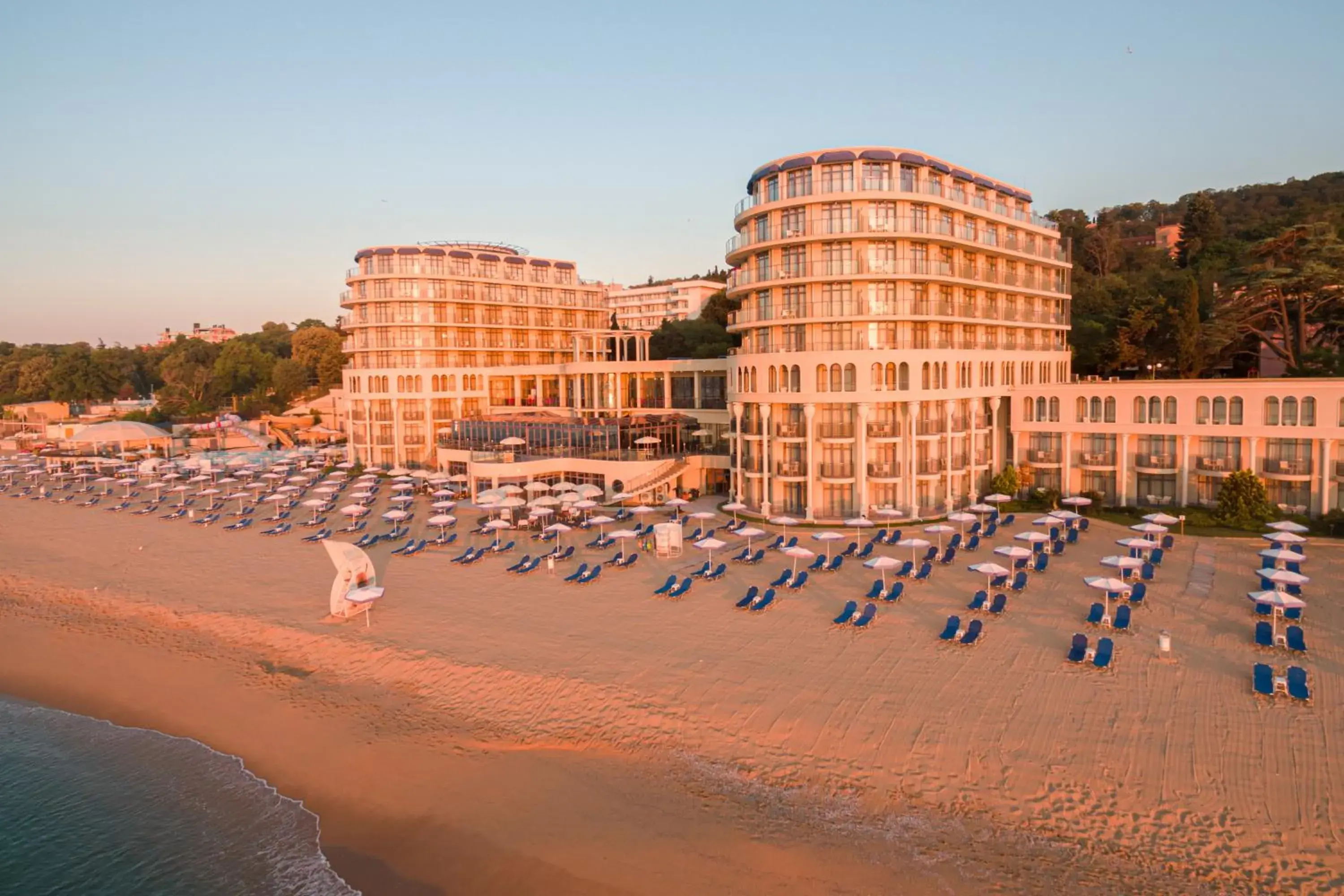 Property building in Azalia Beach Hotel Balneo & SPA Property building in Azalia Beach Hotel Balneo & SPA