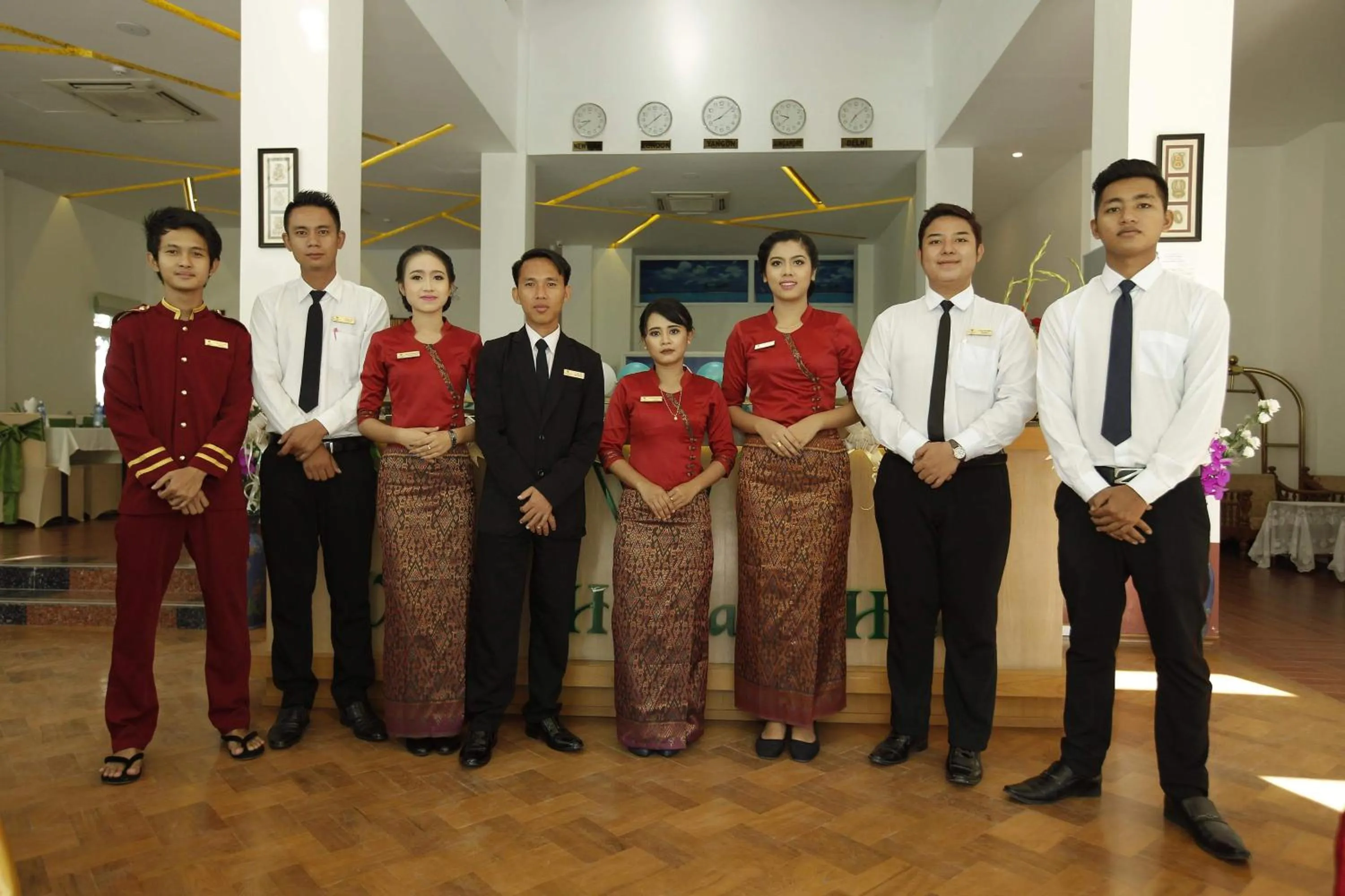 Lobby or reception in Virtue Highland Hotel