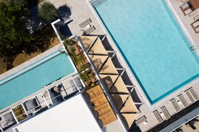 Aiora Aqua Resort