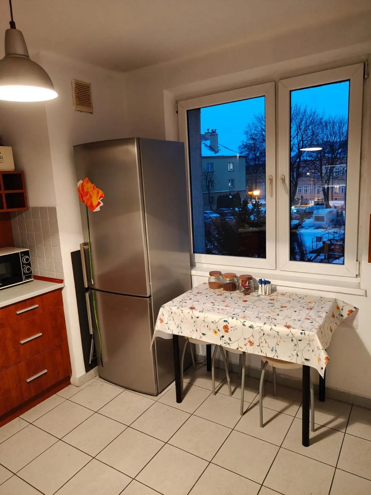 Kitchen or kitchenette in Kwadrat B&B Jałowego