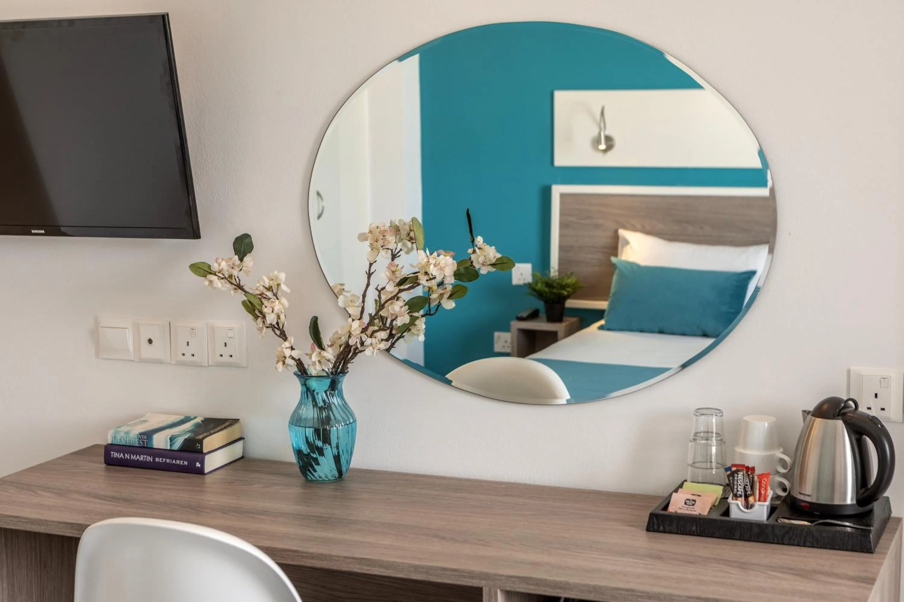 Lantiana Gardens ApartHotel