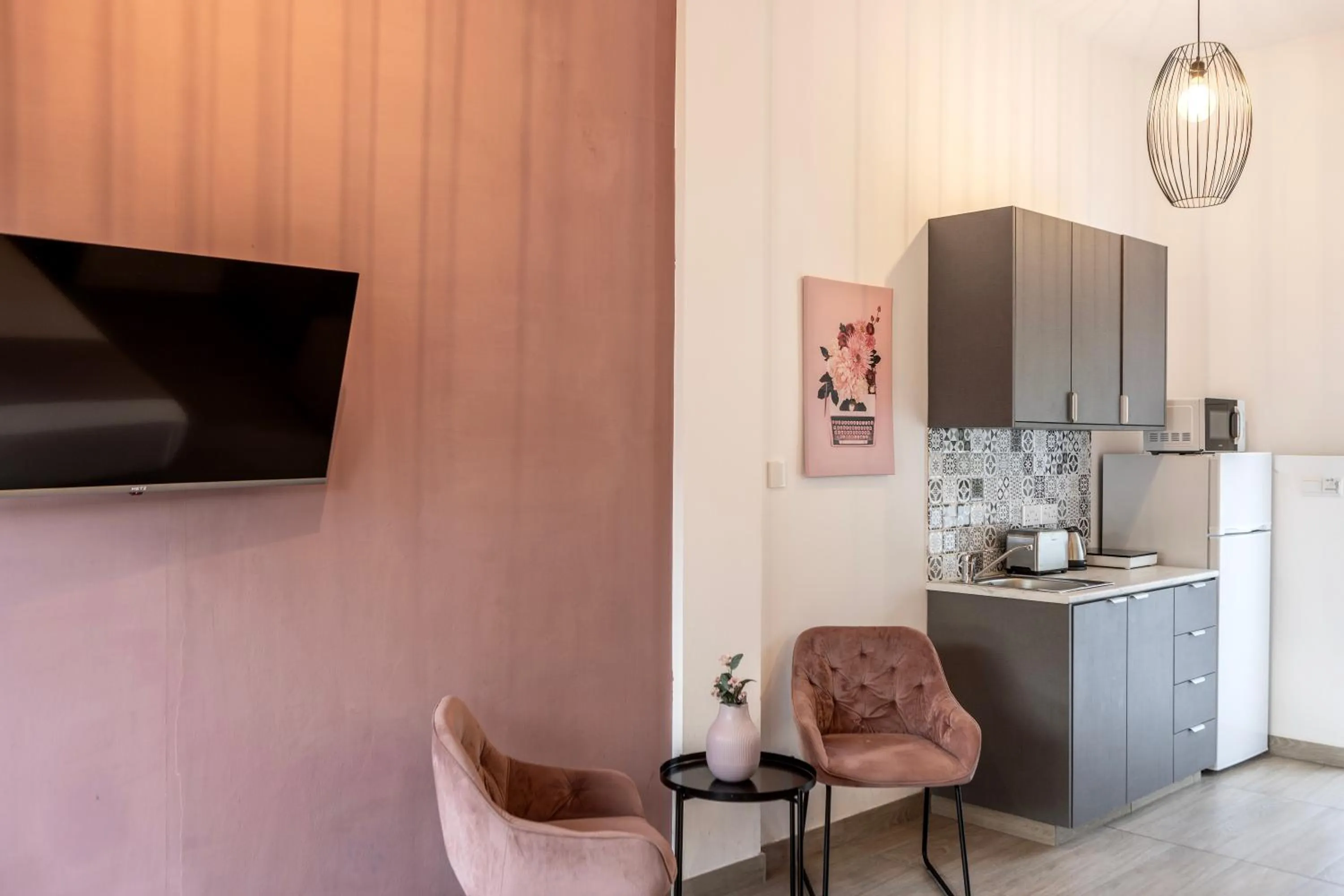 Lantiana Gardens ApartHotel