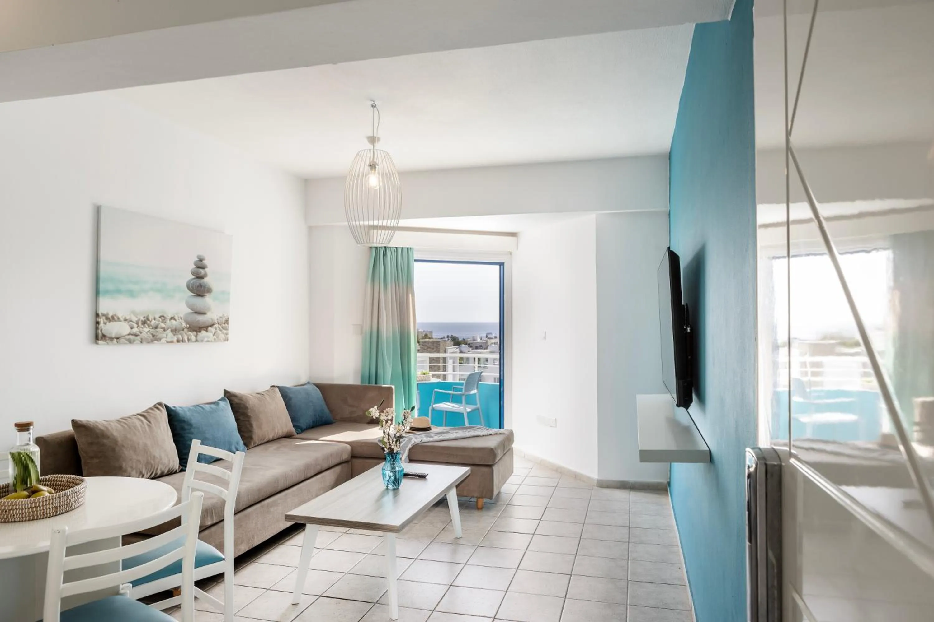 Lantiana Gardens ApartHotel