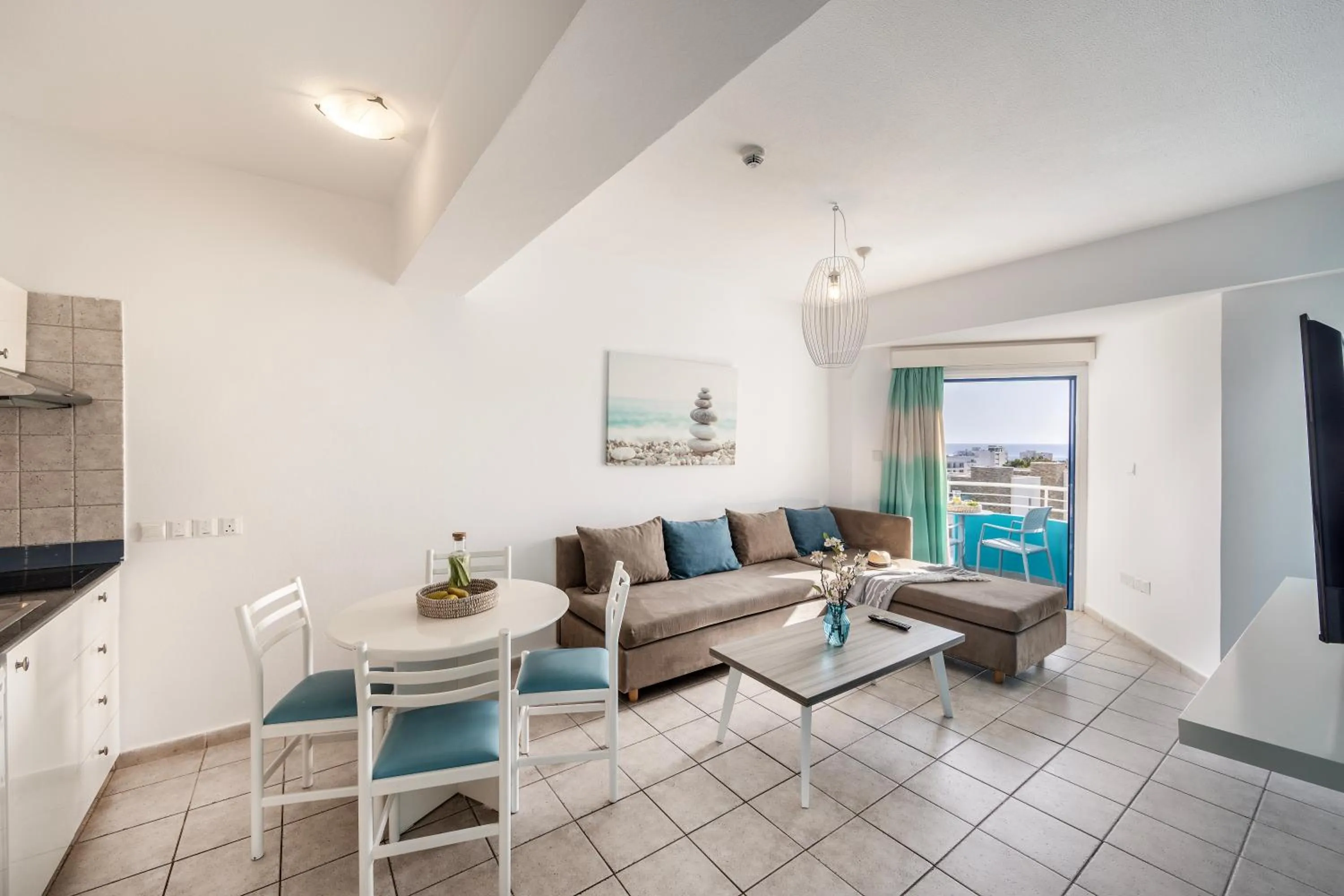 Lantiana Gardens ApartHotel