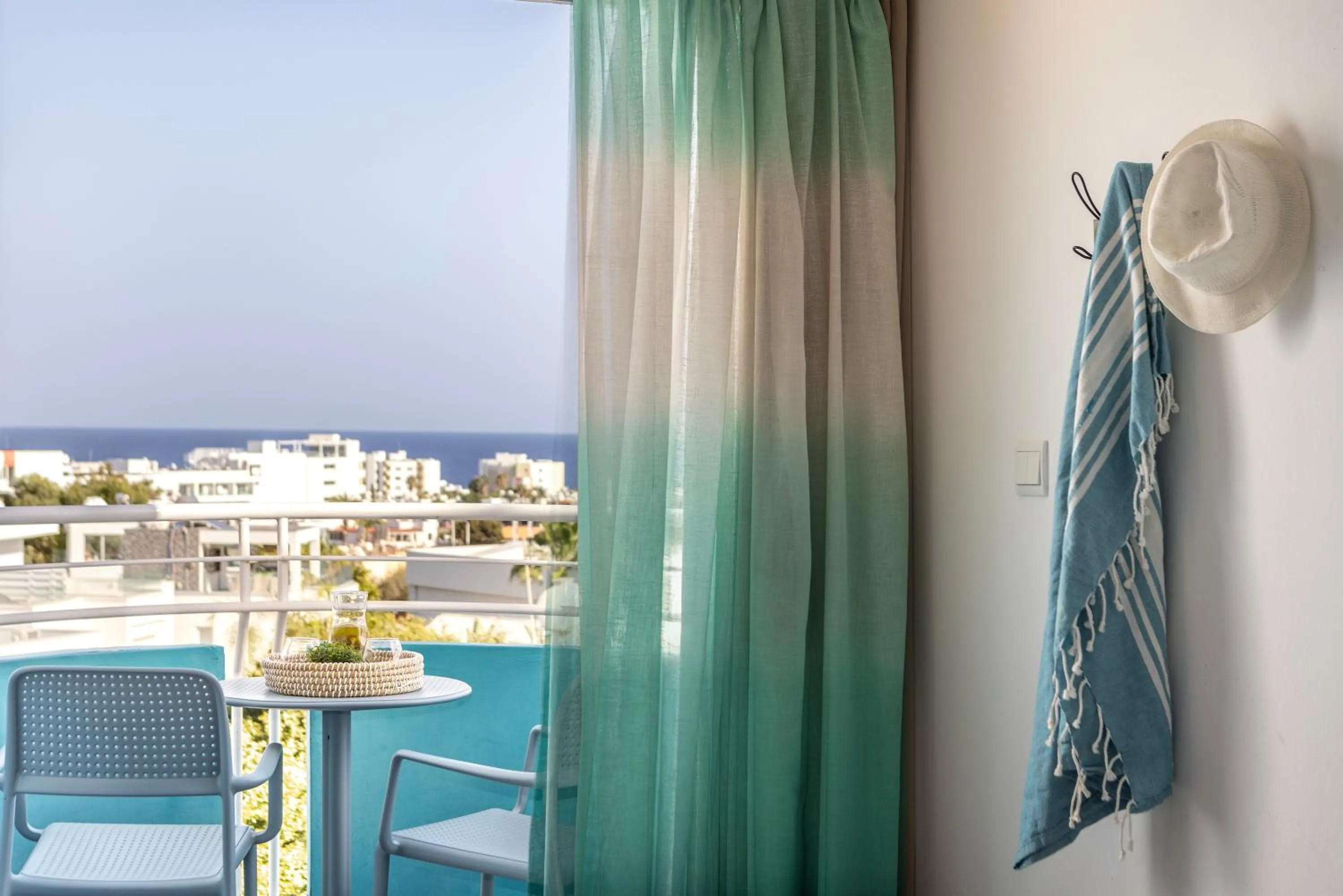 Lantiana Gardens ApartHotel