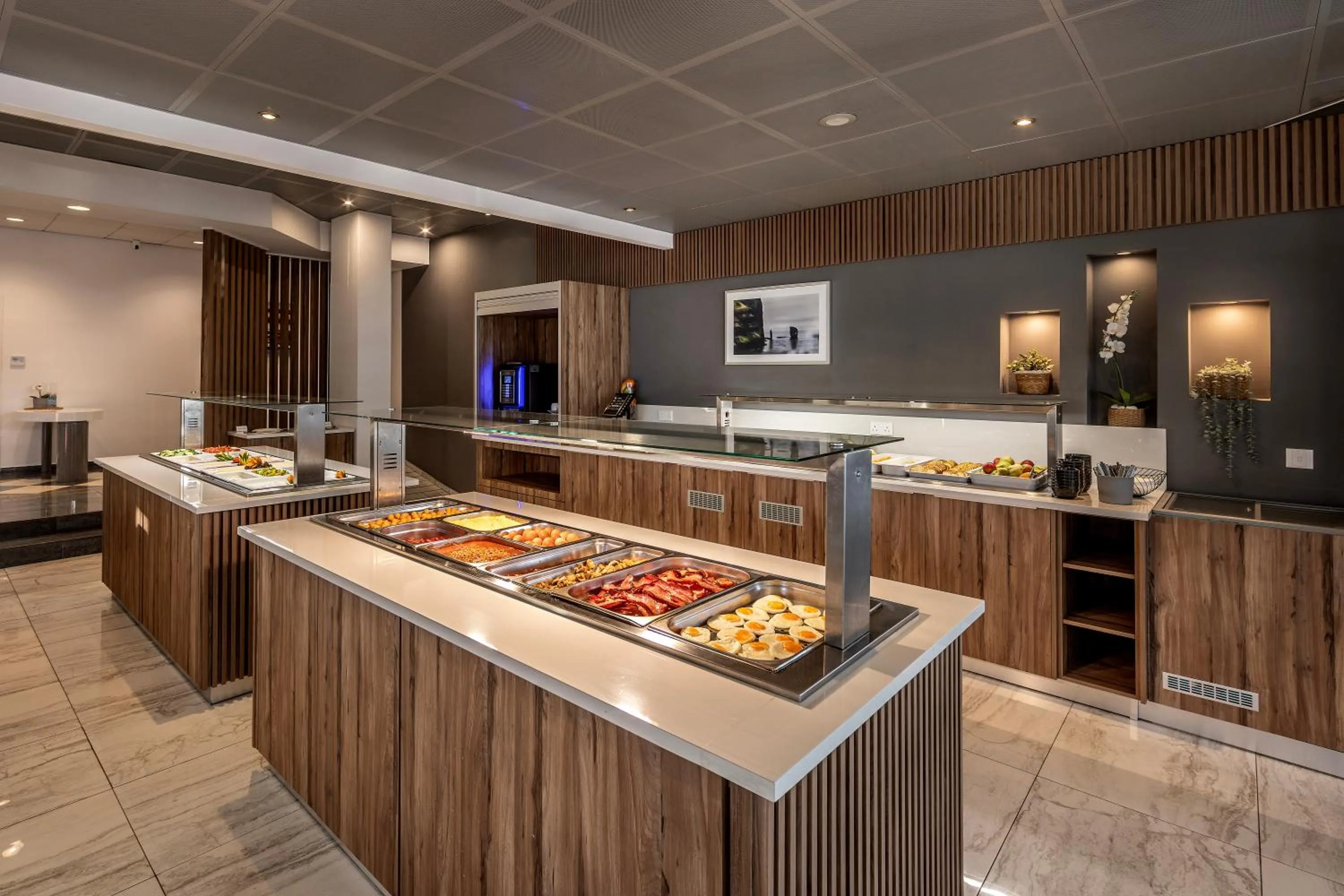 Lantiana Gardens ApartHotel