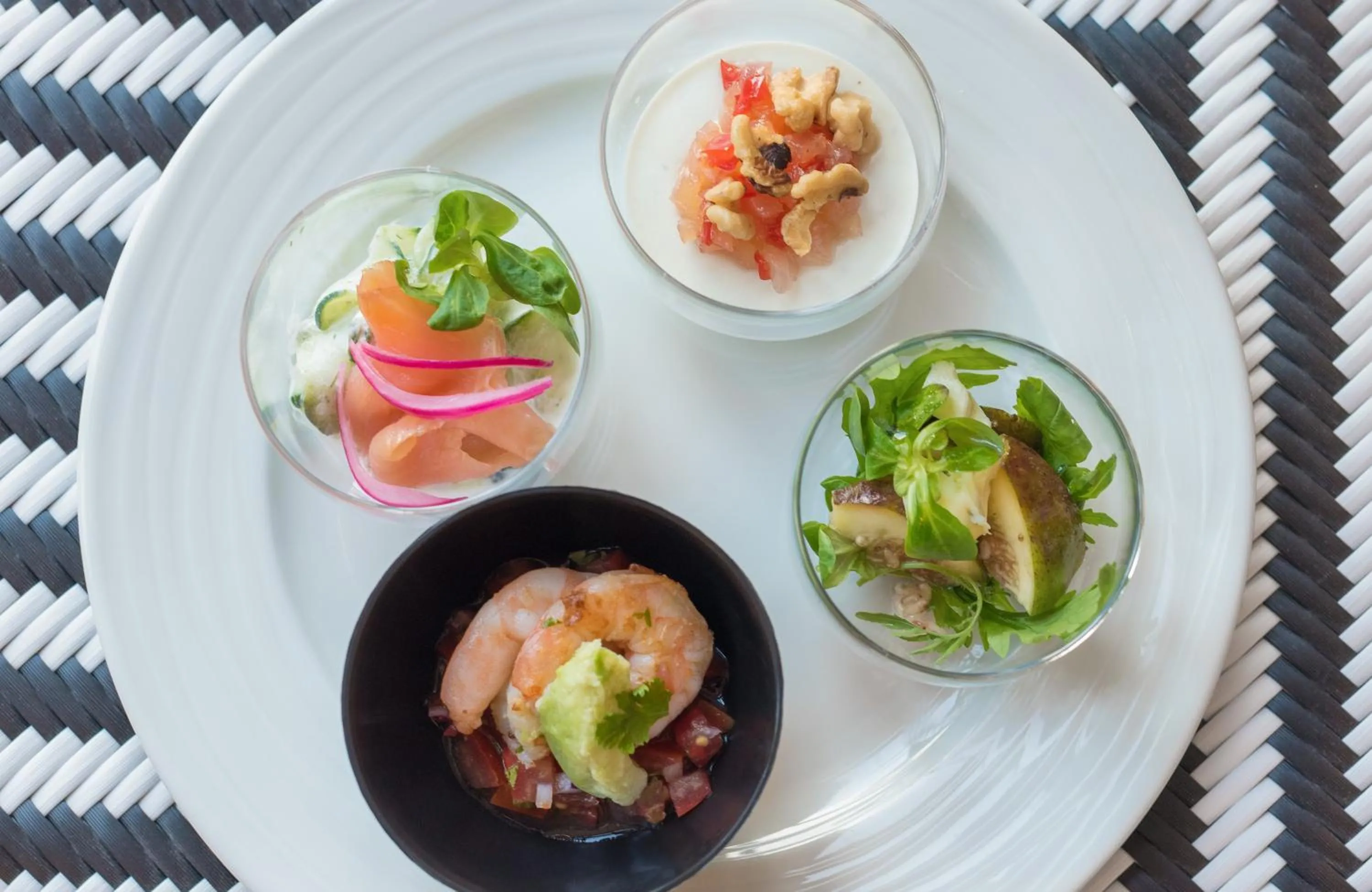 Food and drinks in Hotel du Roi & Spa by SOWELL COLLECTION