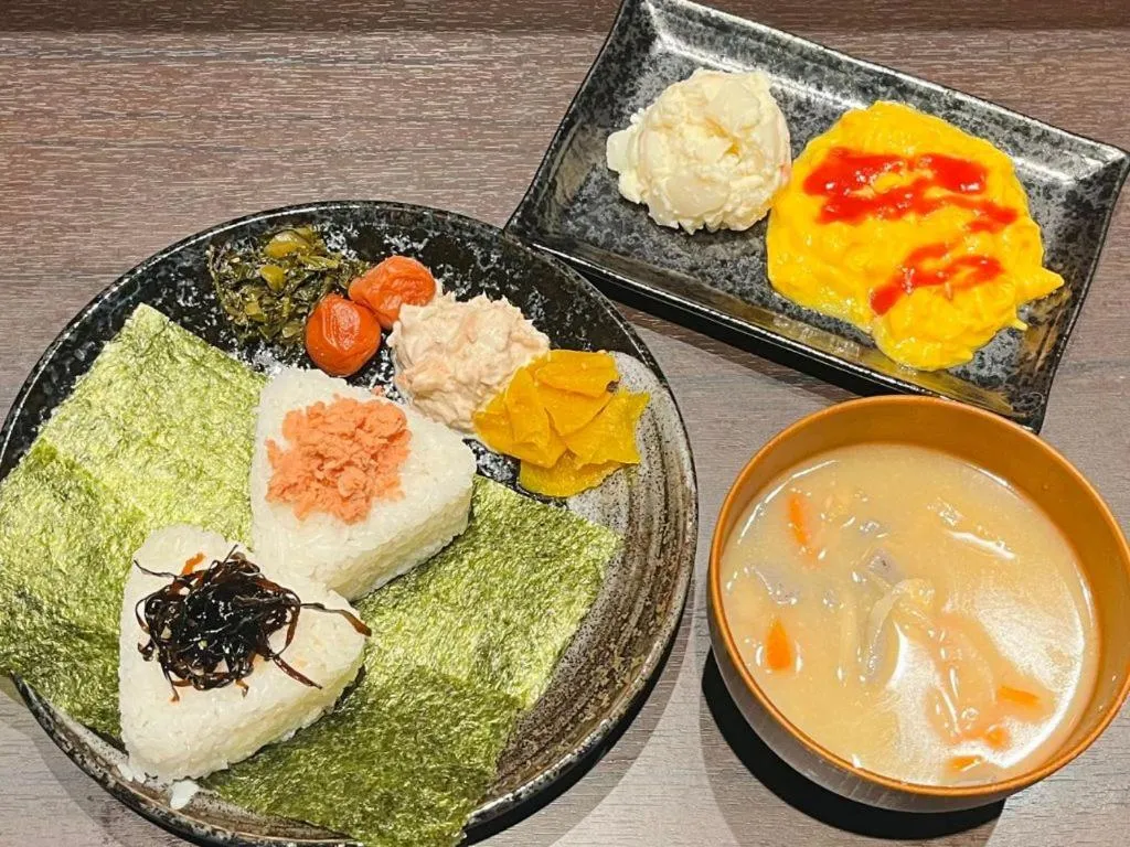 Restaurant/places to eat in Henn na Hotel Fukuoka Hakata