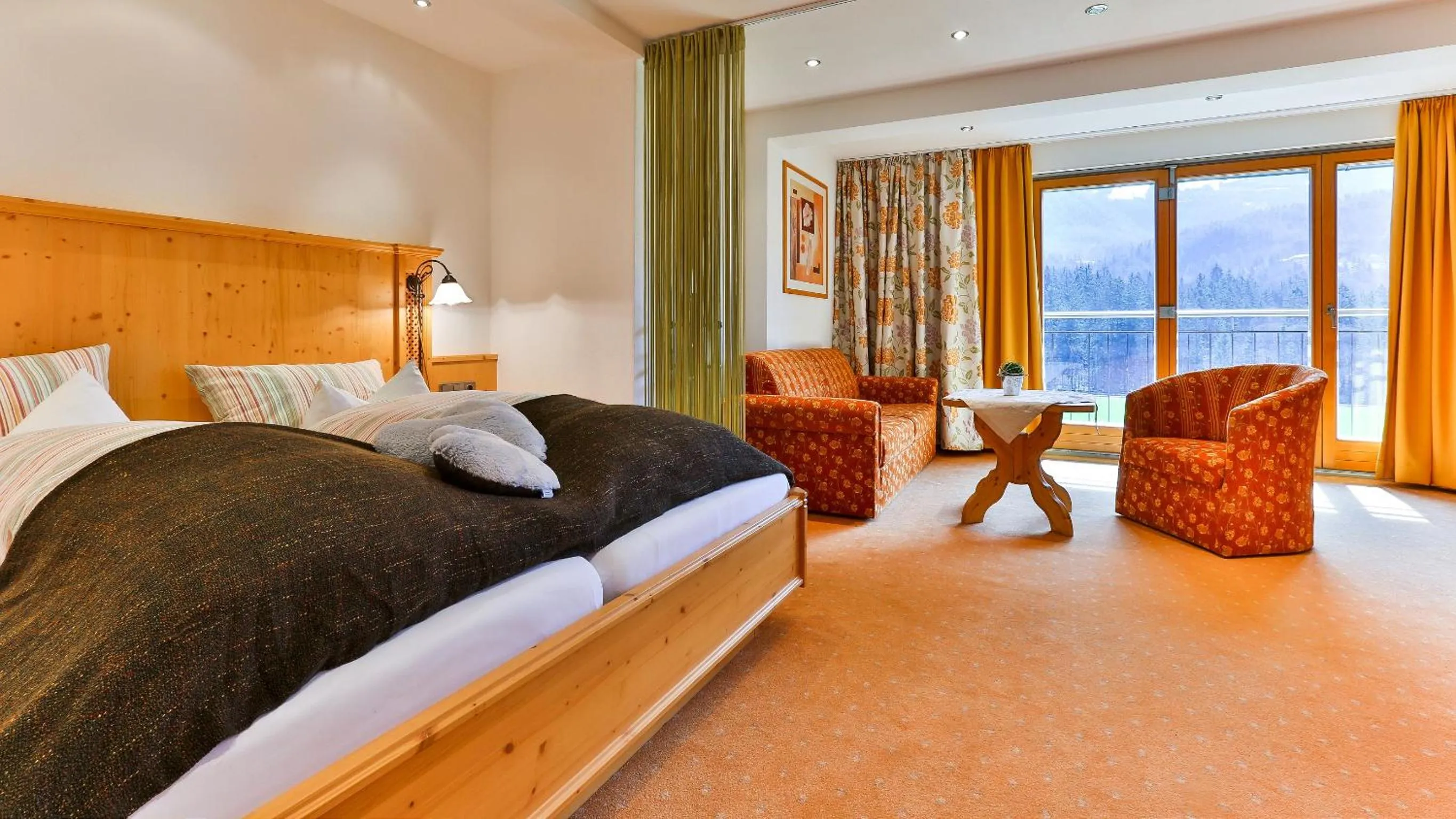 Photo of the whole room, Bed in Tourist Hotel Boehm