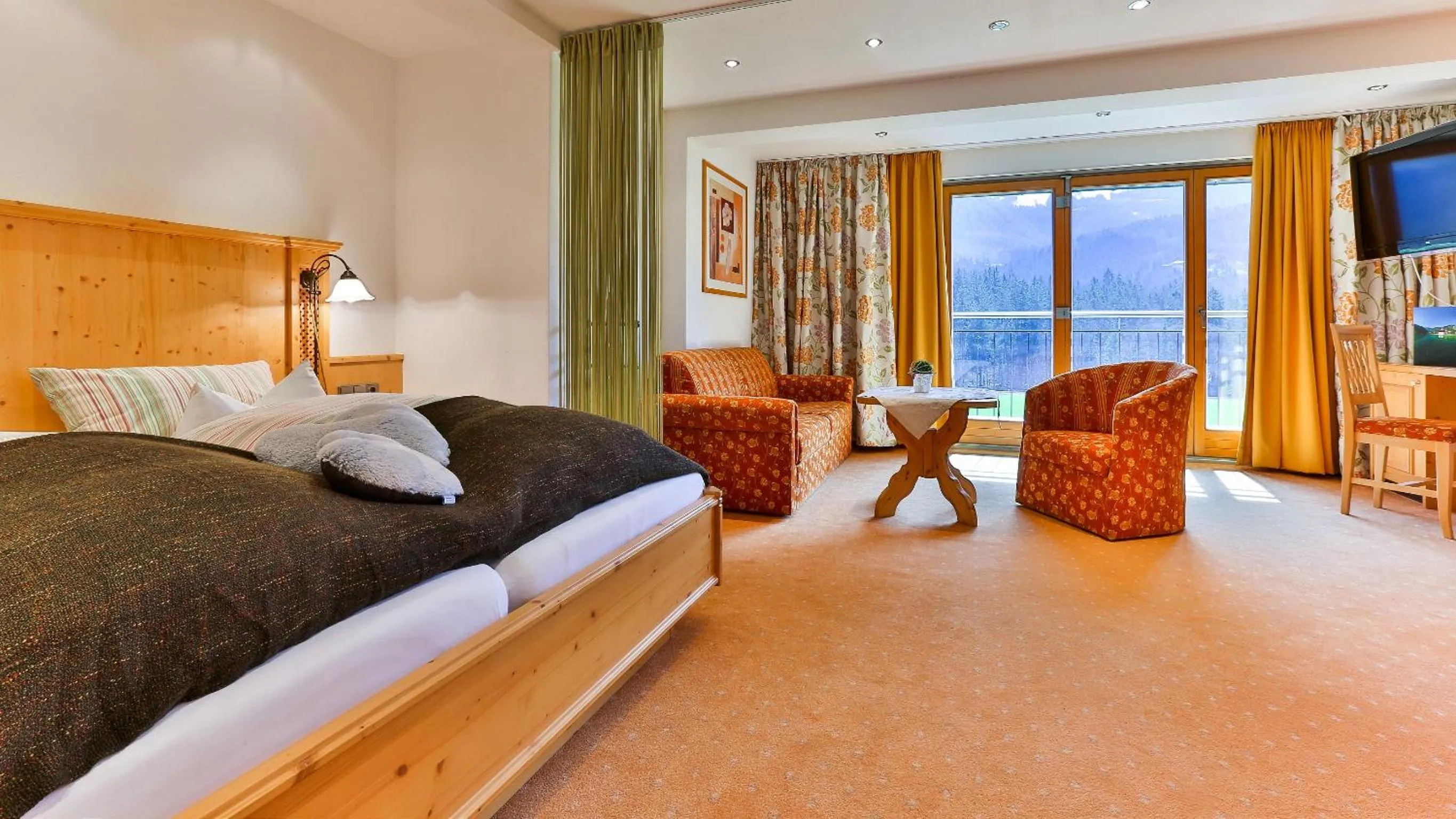 Bed in Tourist Hotel Boehm