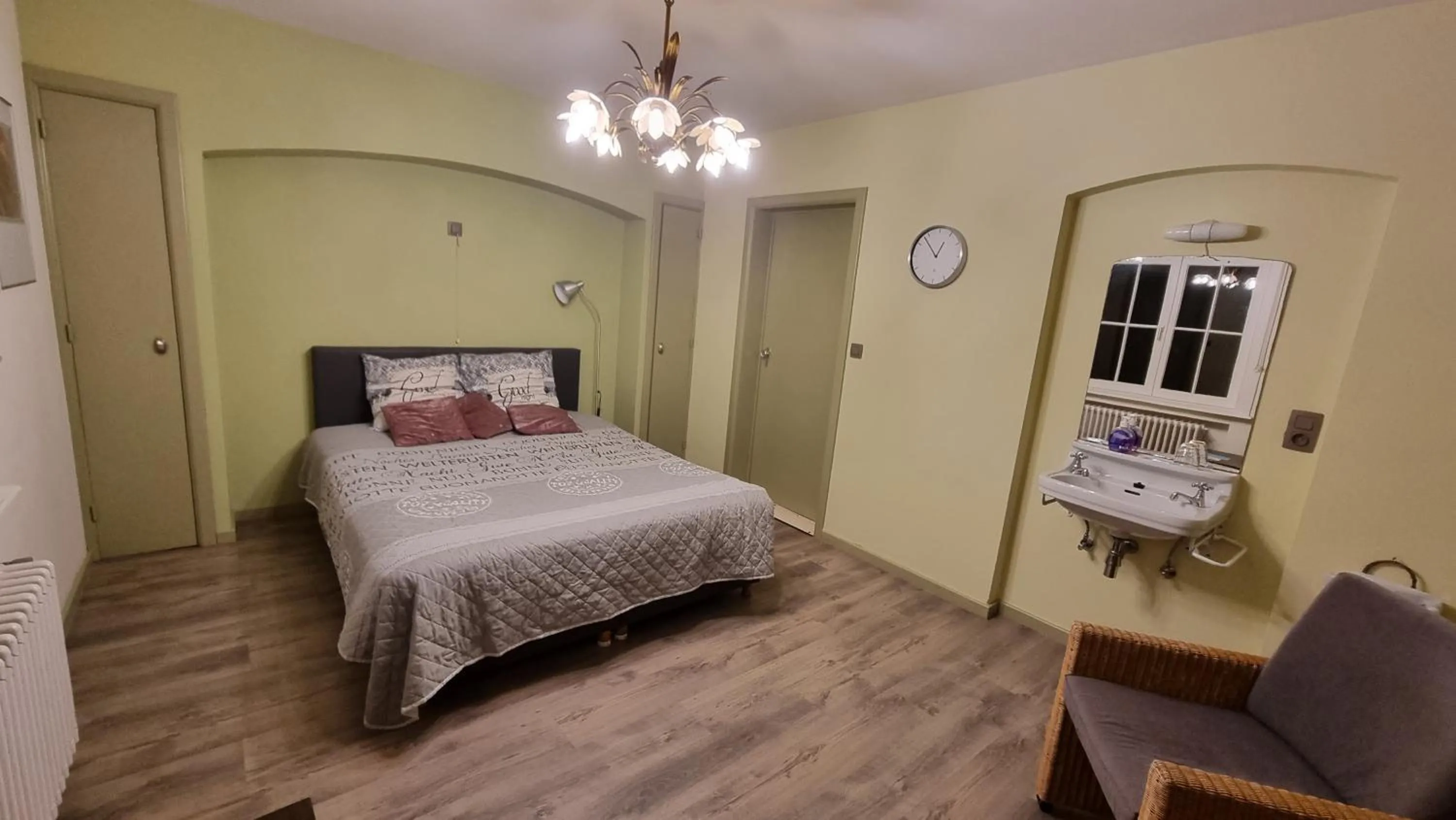 Bedroom, Bed in B&B Villa Fernadine