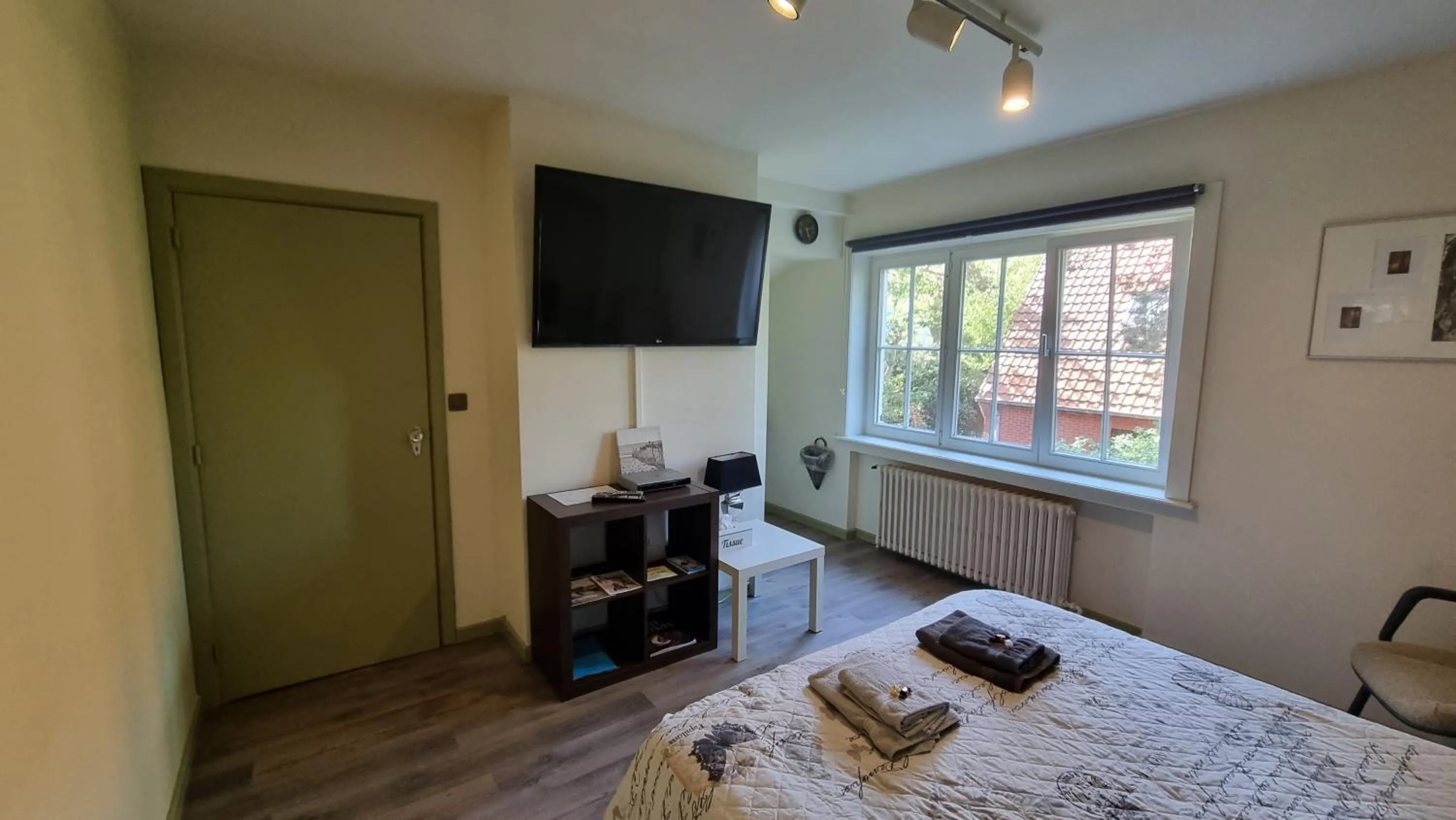 TV and multimedia, Bed in B&B Villa Fernadine