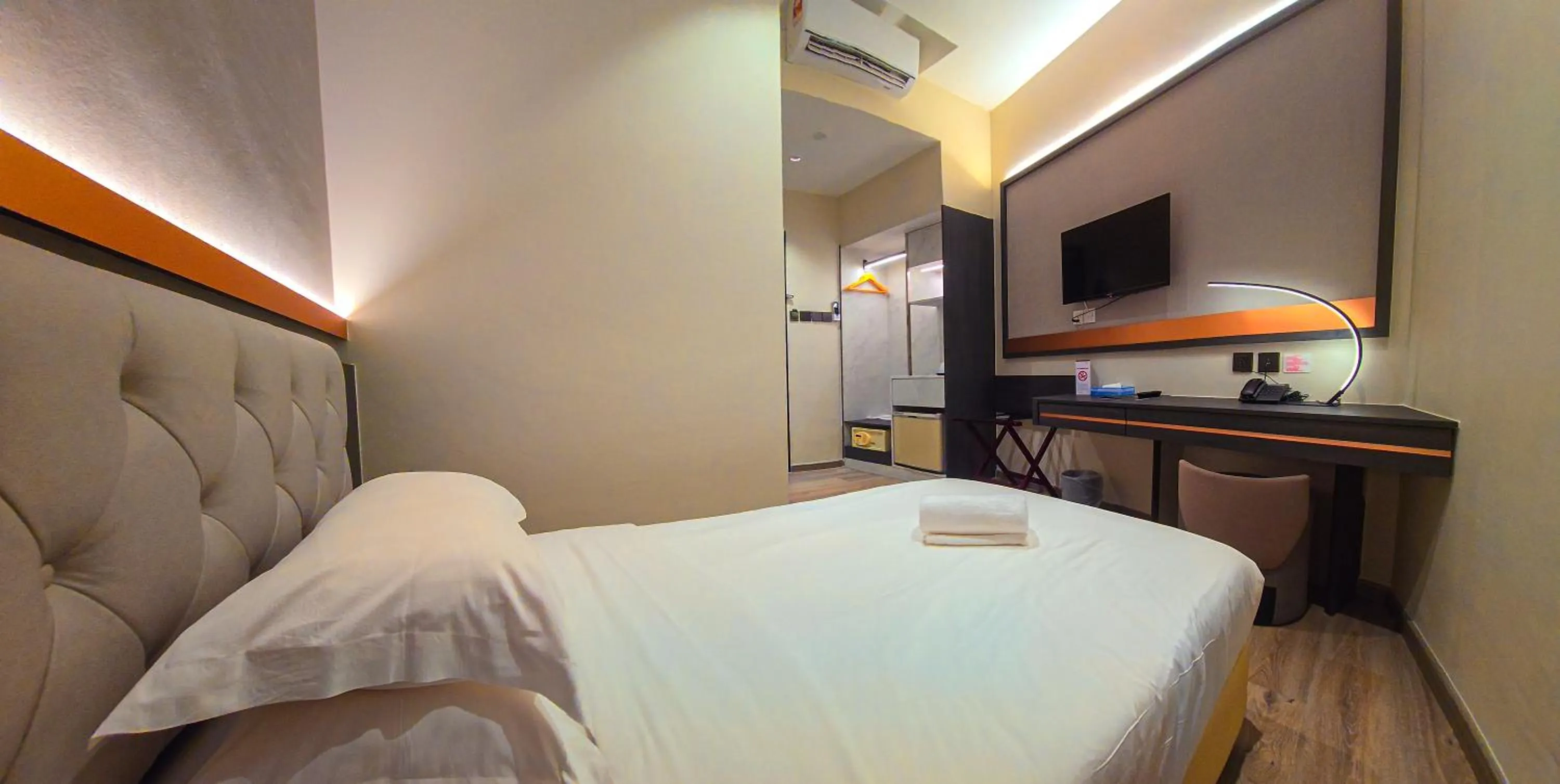 Bed in Abell Hotel