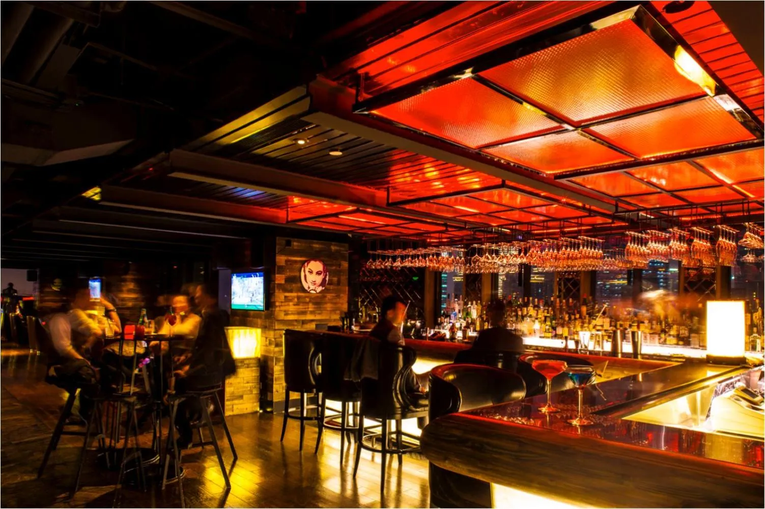 Lounge or bar in Hotel Indigo Shanghai On The Bund by IHG