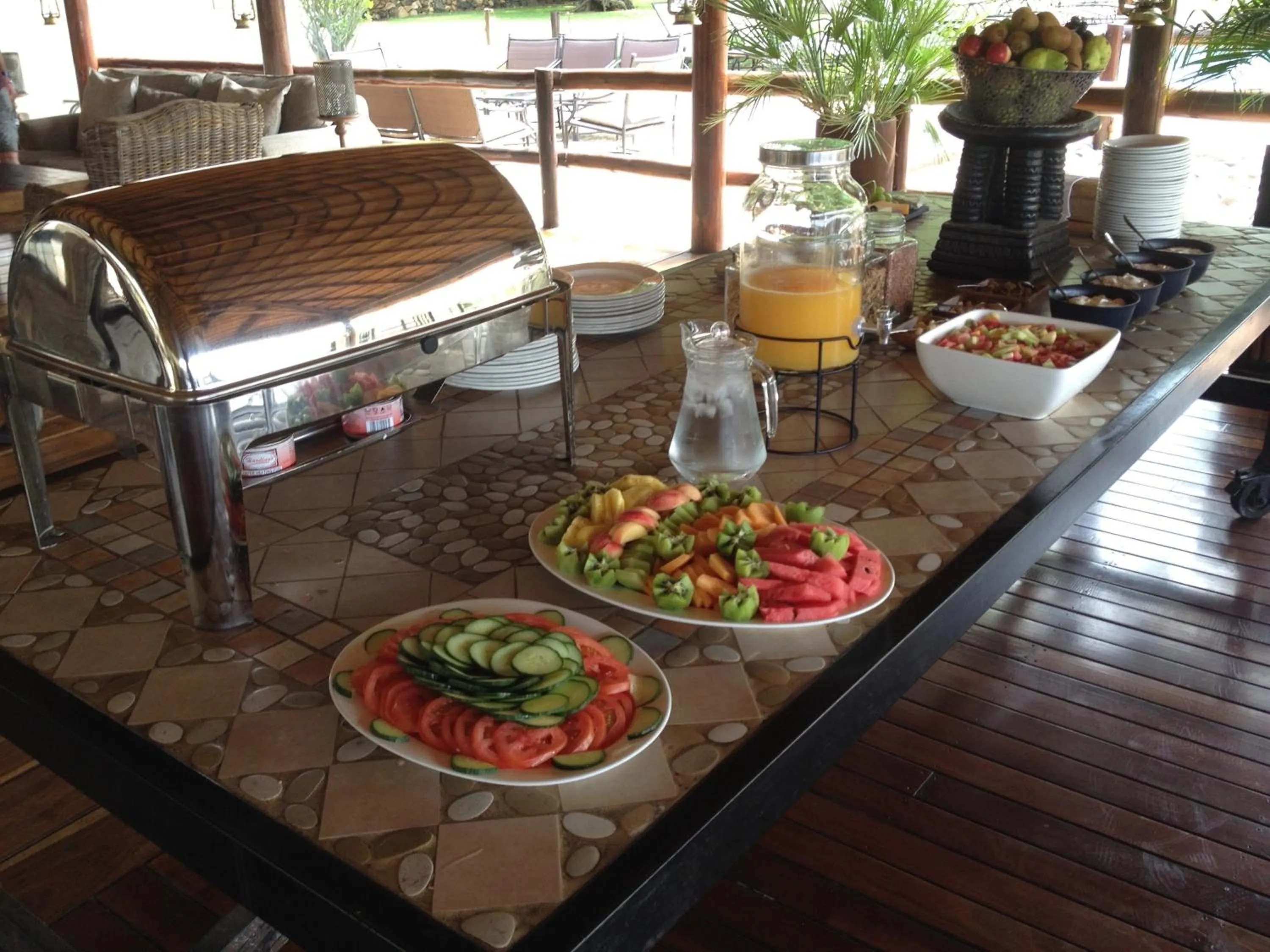 Food and drinks in Nyati Safari Lodge