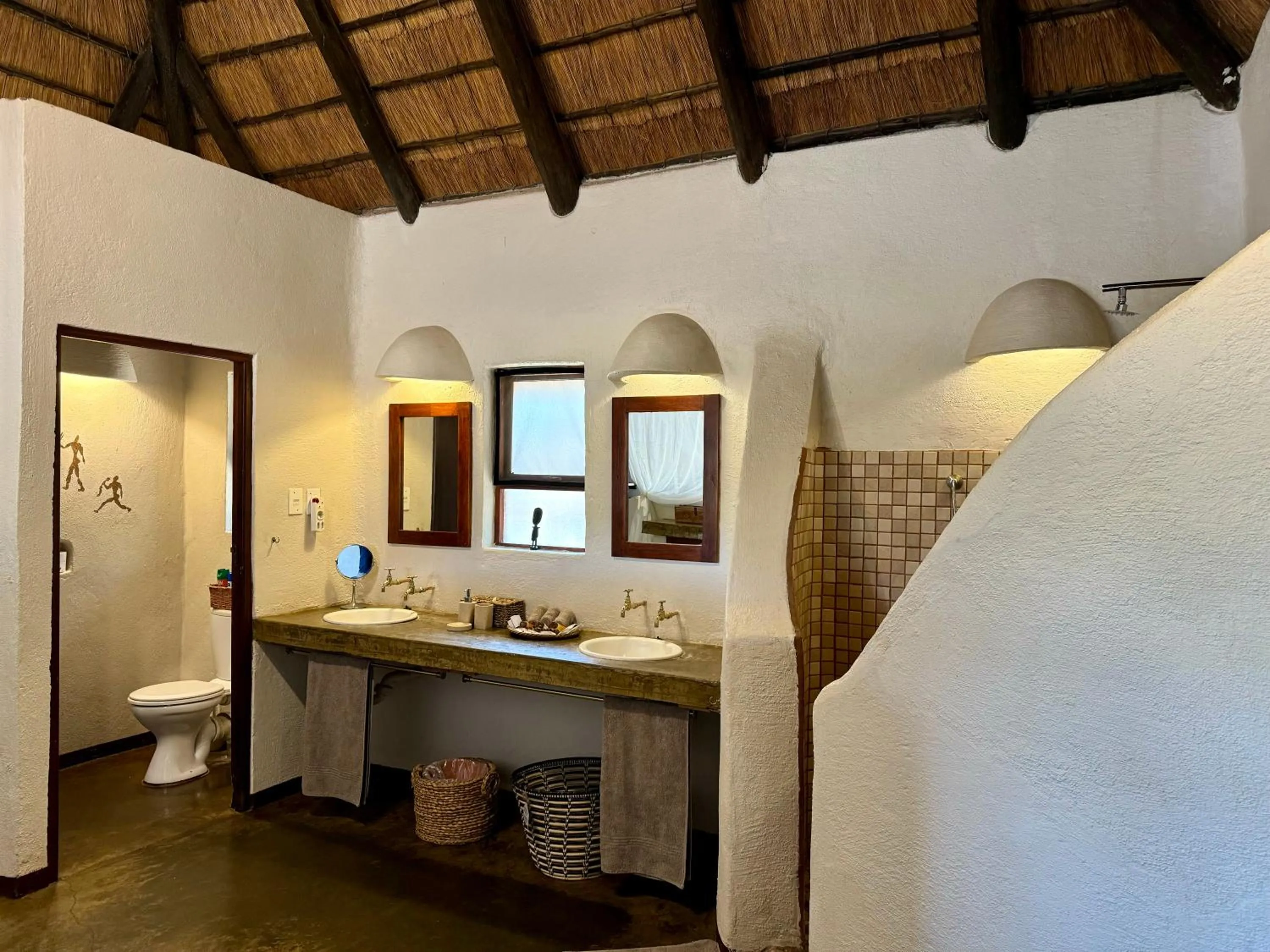 Toilet in Nyati Safari Lodge