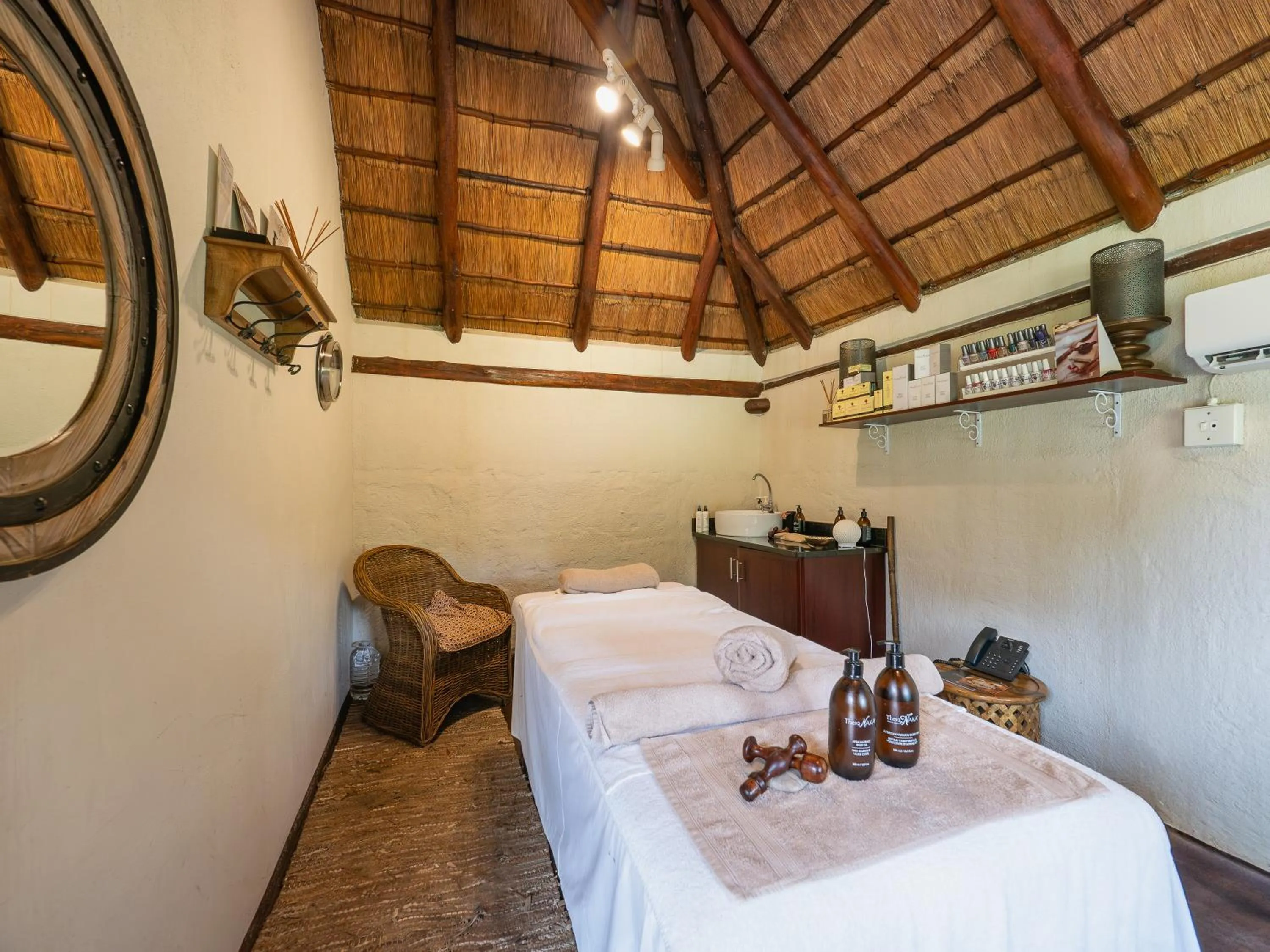Massage, Bed in Nyati Safari Lodge