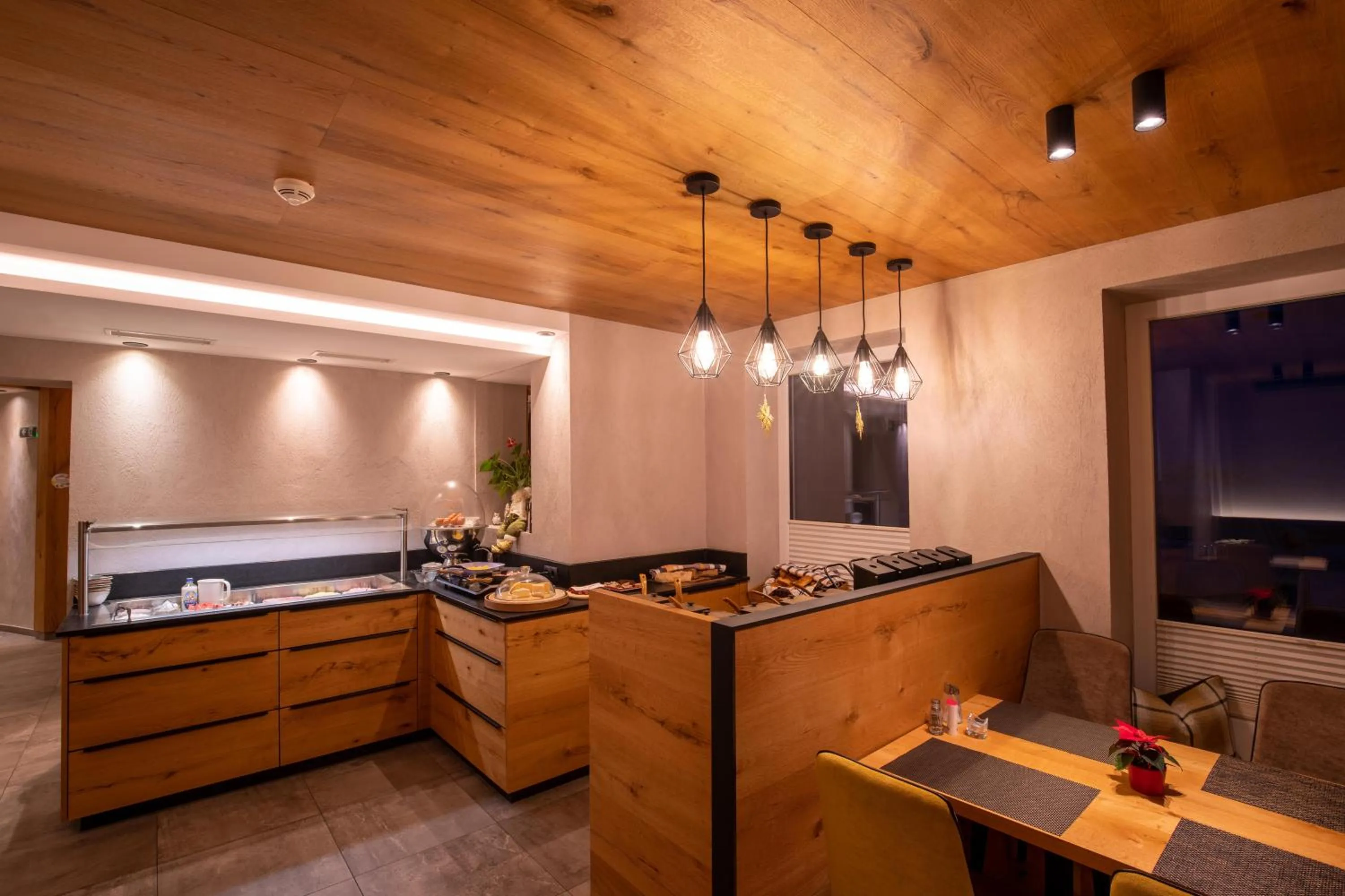 Breakfast in Hotel Neder