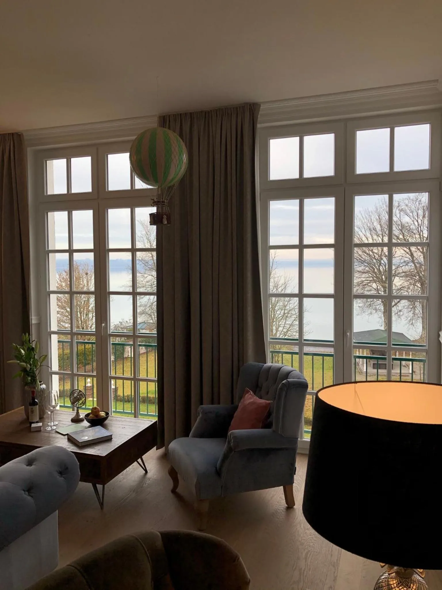 Photo of the whole room in The Starnbergsee Hideaway