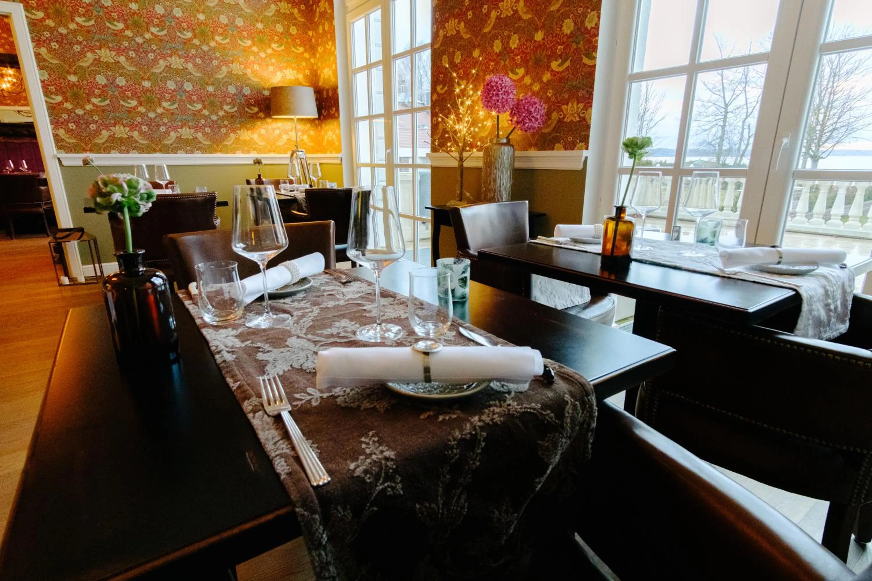 Restaurant/places to eat in The Starnbergsee Hideaway