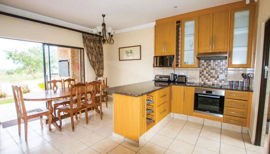 Hoyohoyo Acorns Lodge