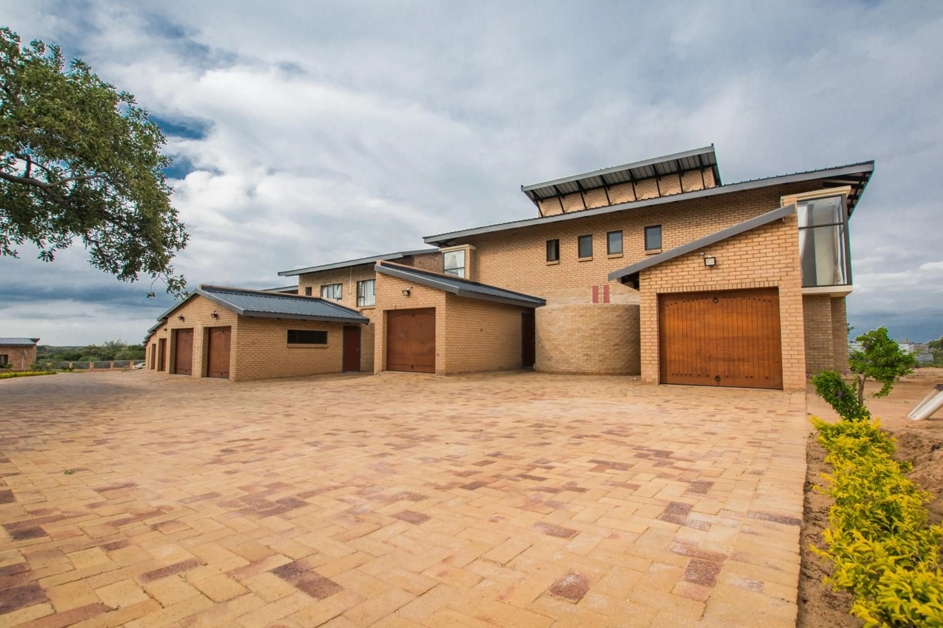 Property building in Hoyohoyo Acorns Lodge