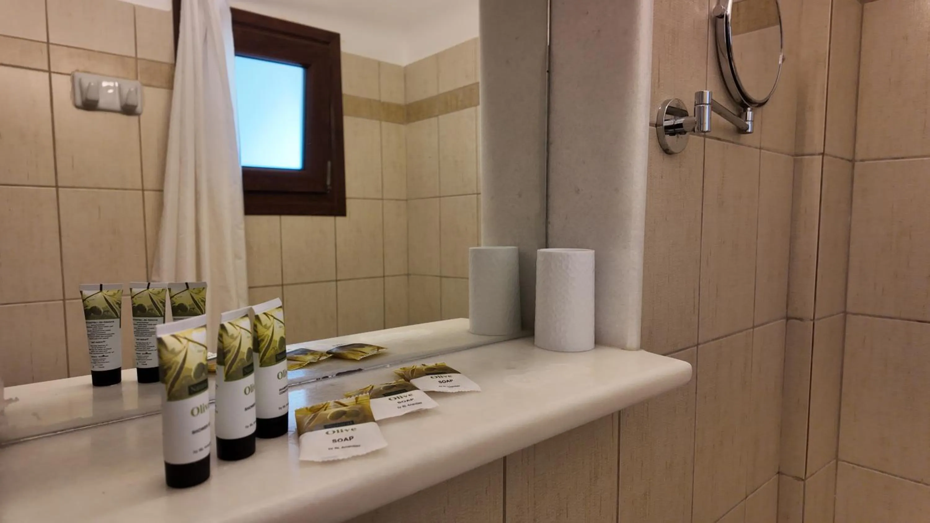 Bathroom in Hotel Marybill