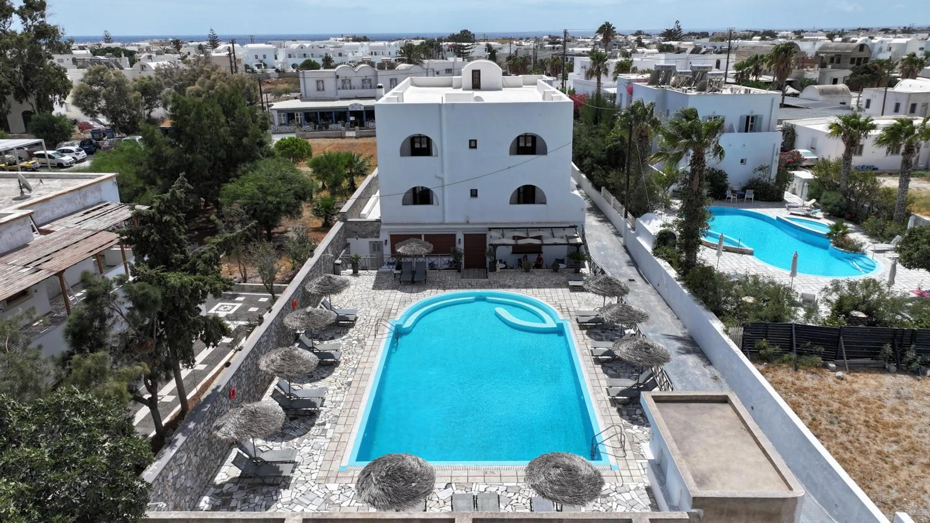 Swimming pool in Hotel Marybill