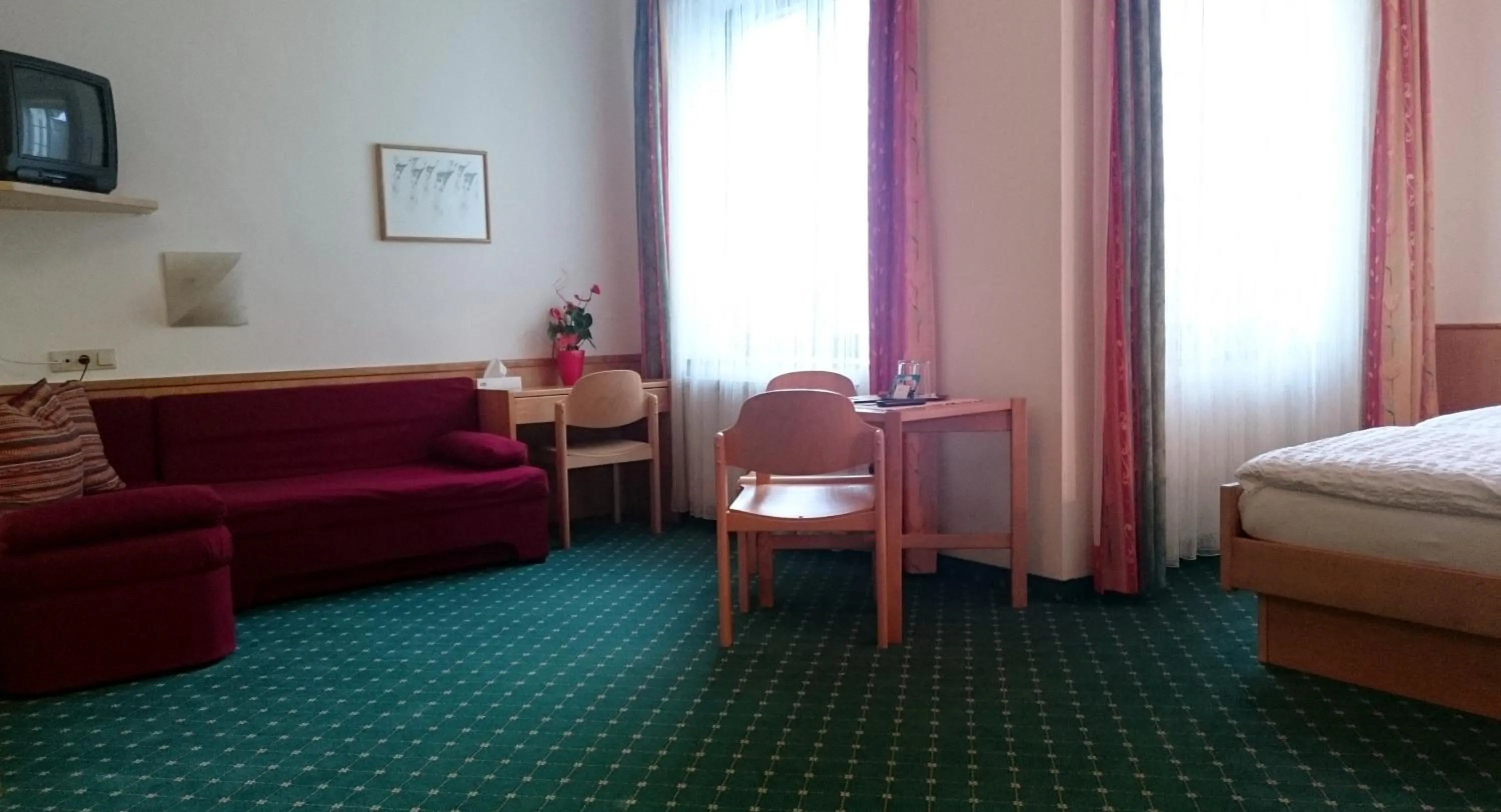 Bed in Hotel zum goldenen Hirschen