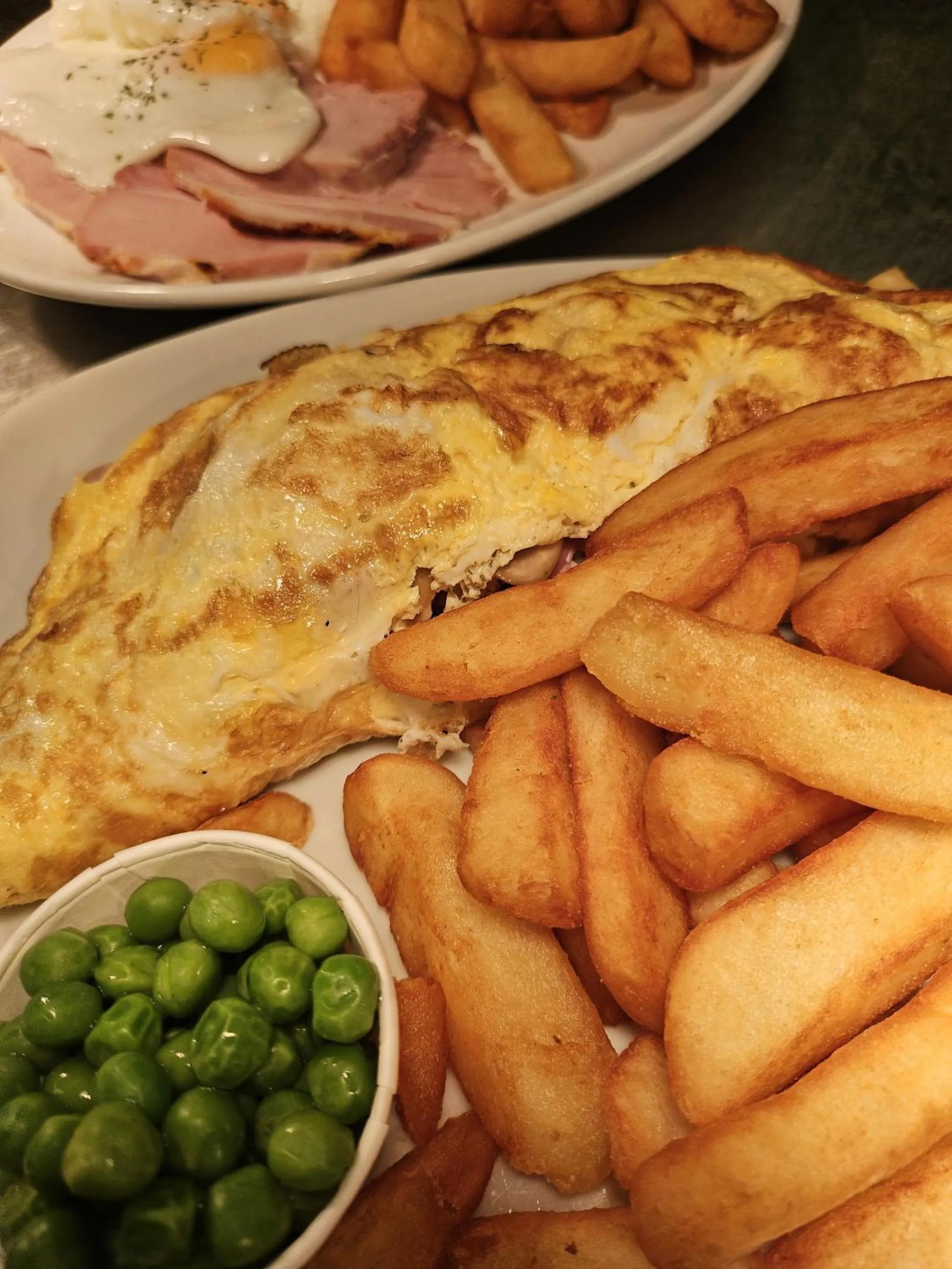 Food and drinks in Brunel Inn