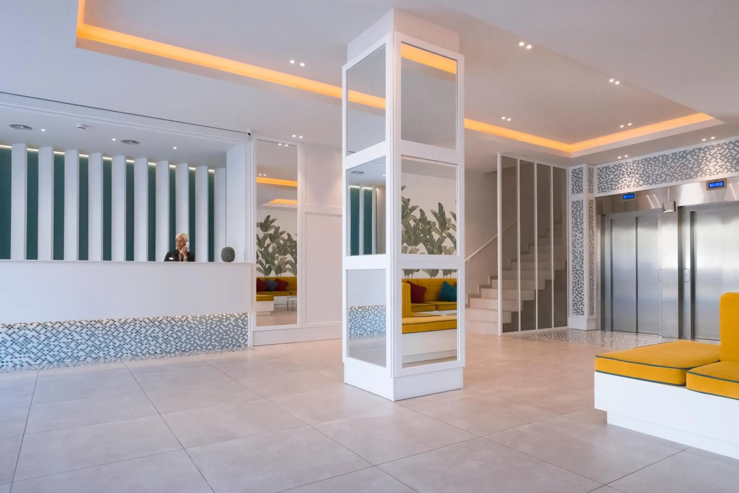 Lobby or reception in Apartaments Cye Salou Lobby or reception in Apartaments Cye Salou