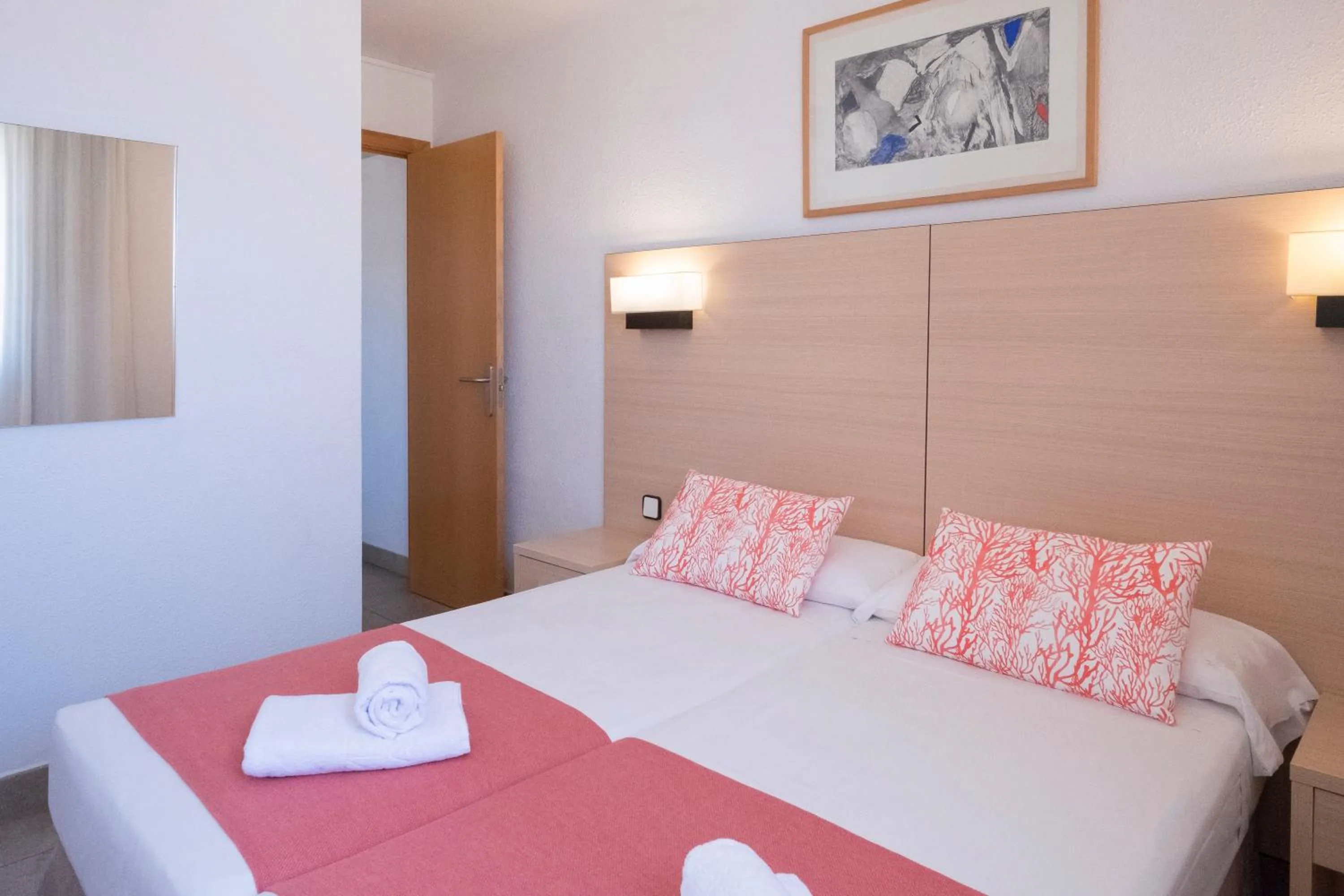 Bedroom, Bed in Apartaments Cye Salou
