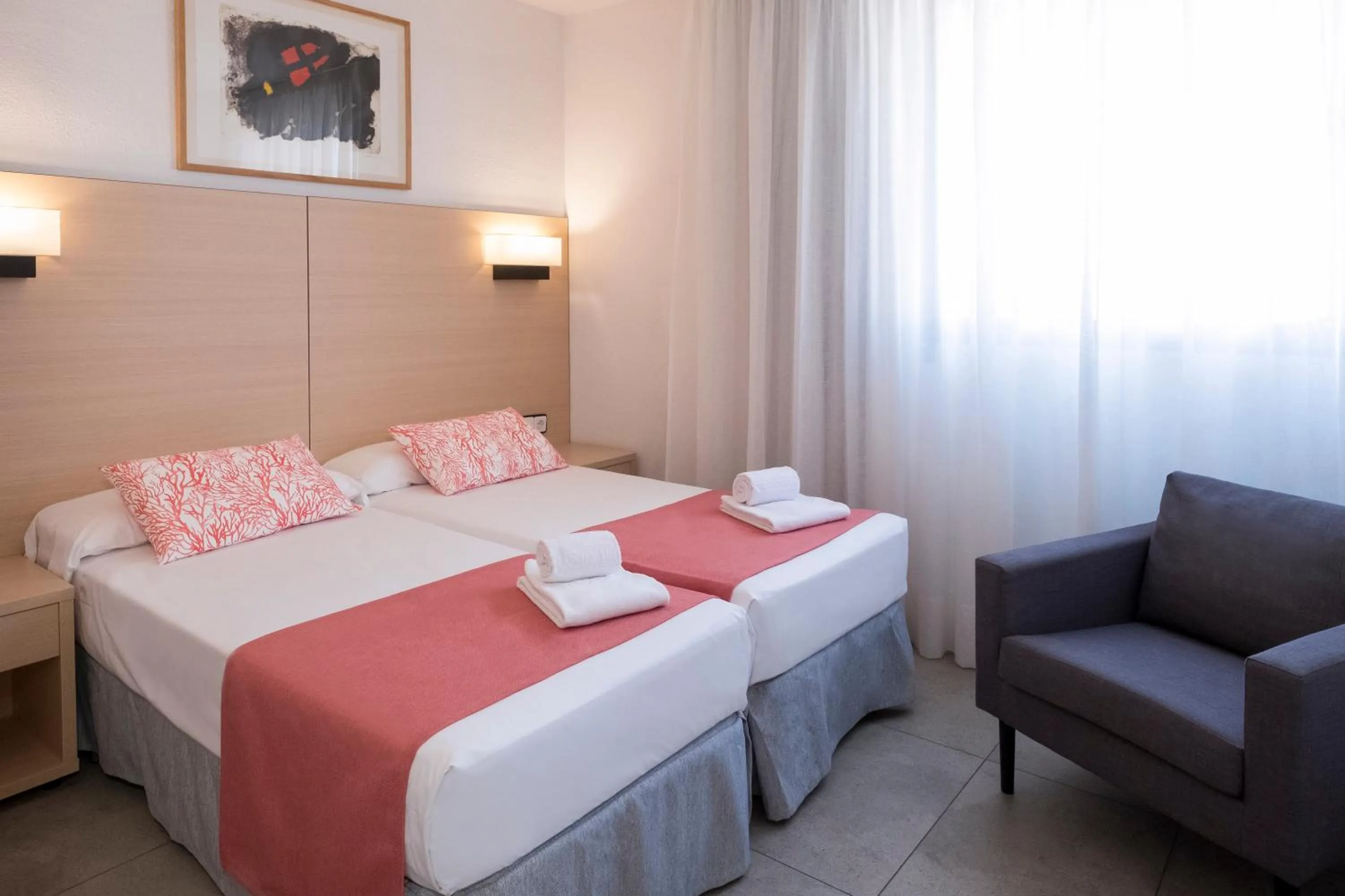 Photo of the whole room, Bed in Apartaments Cye Salou