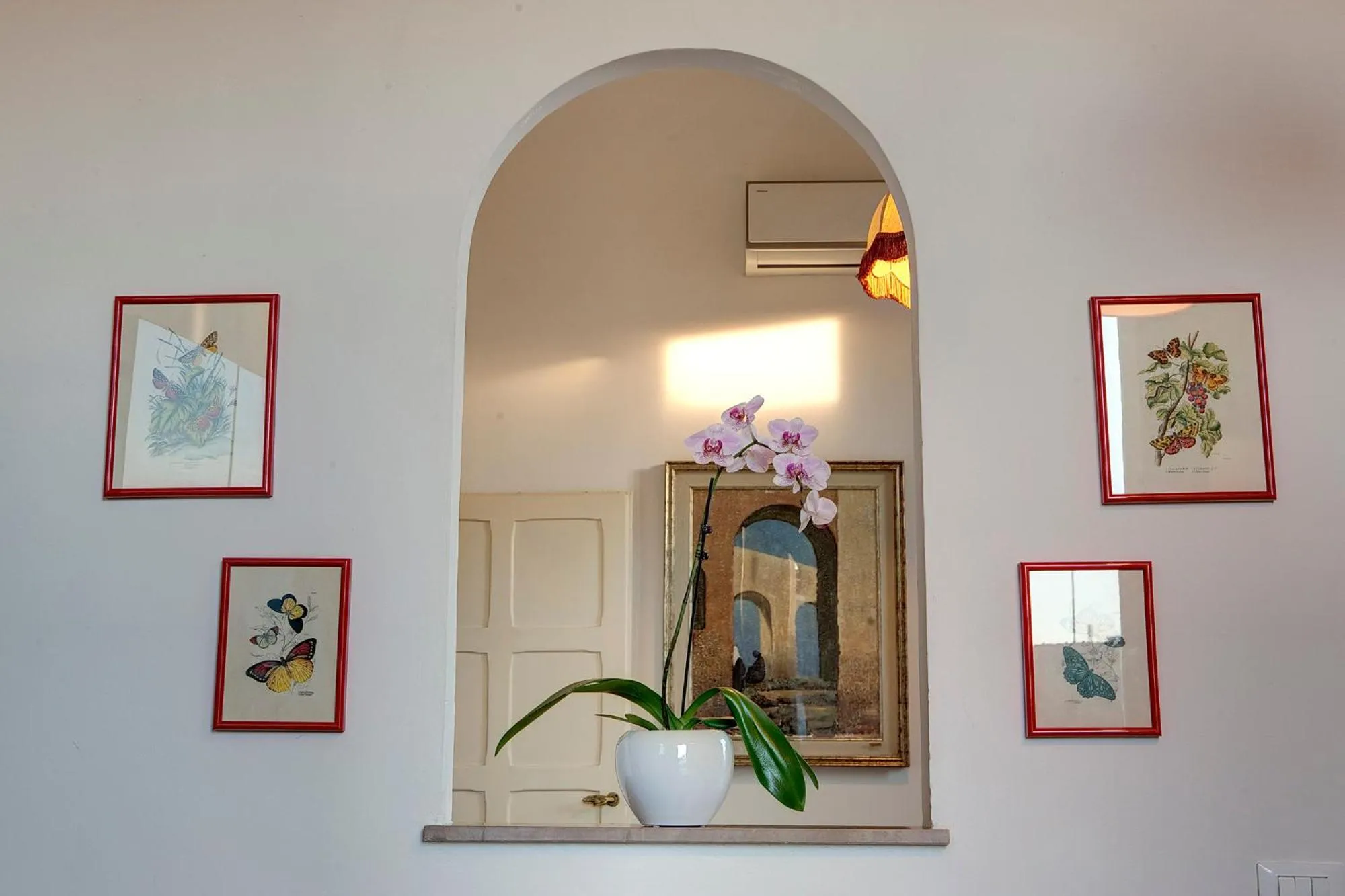 Living room in Torre Donati by Mmega