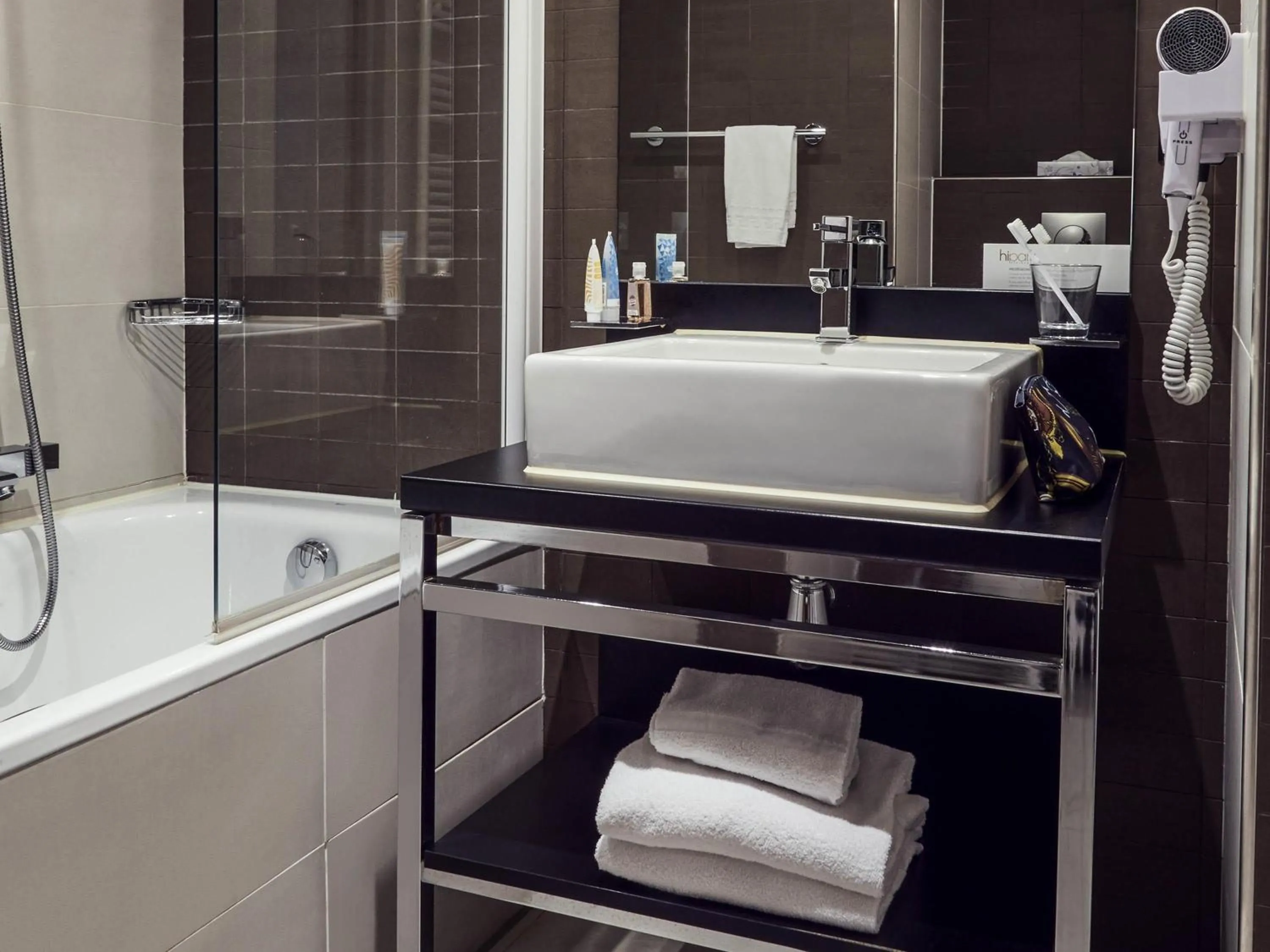 Bedroom in Aparthotel Adagio Marseille Timone