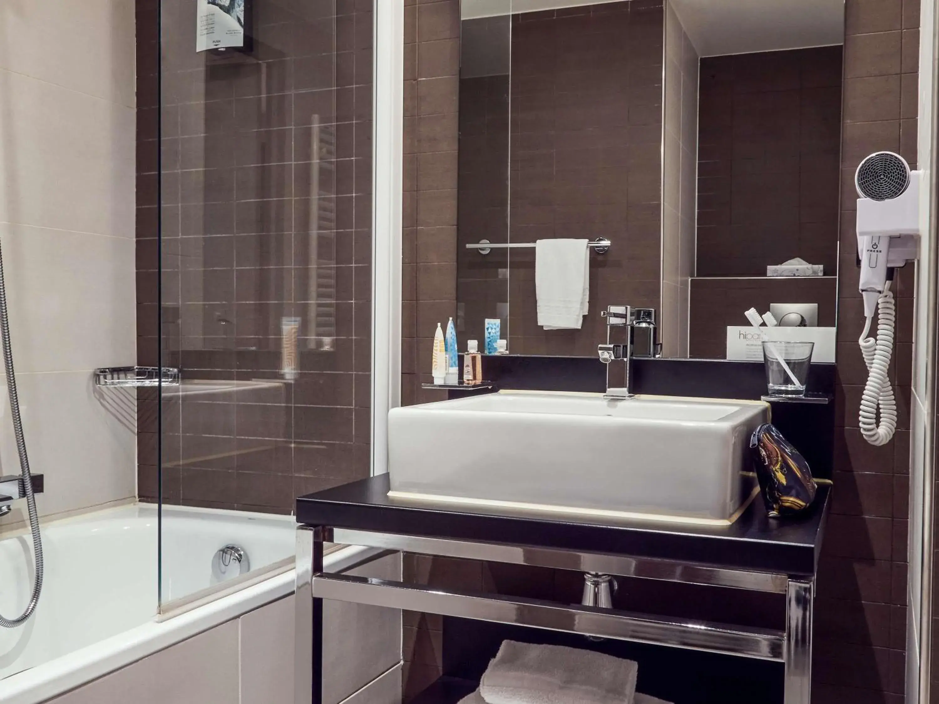 Property building in Aparthotel Adagio Marseille Timone Property building in Aparthotel Adagio Marseille Timone