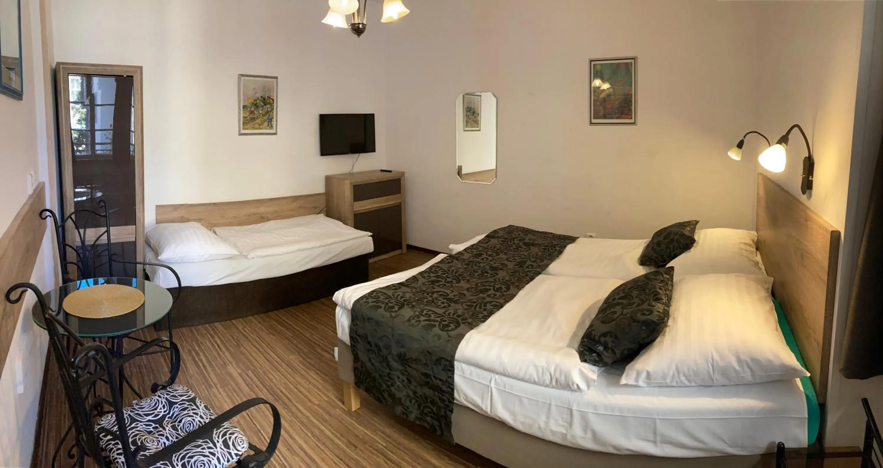 Photo of the whole room, Bed in Mila Apartments