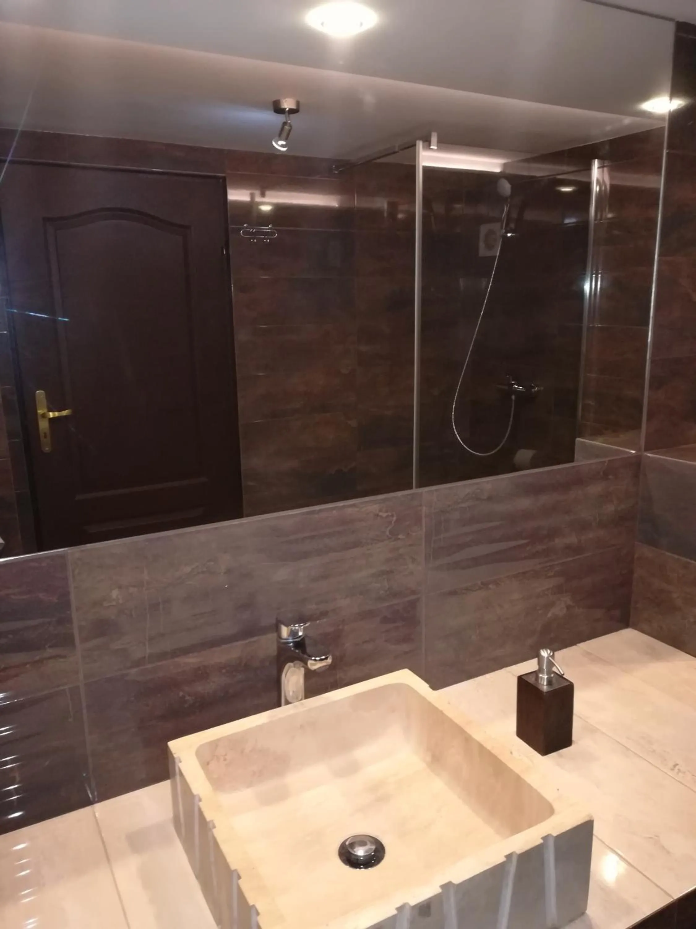 Shower in "Zacisze"