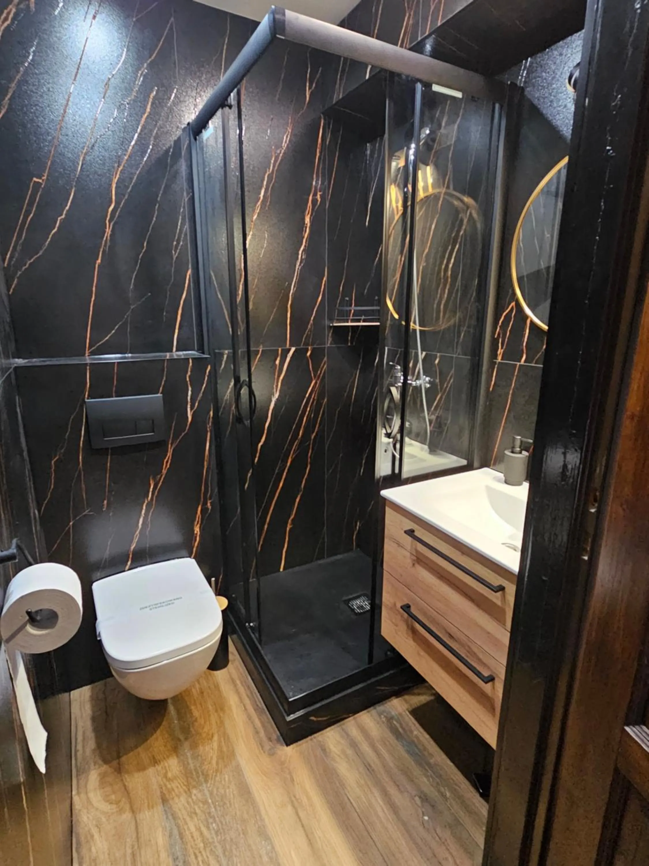Shower in "Zacisze"