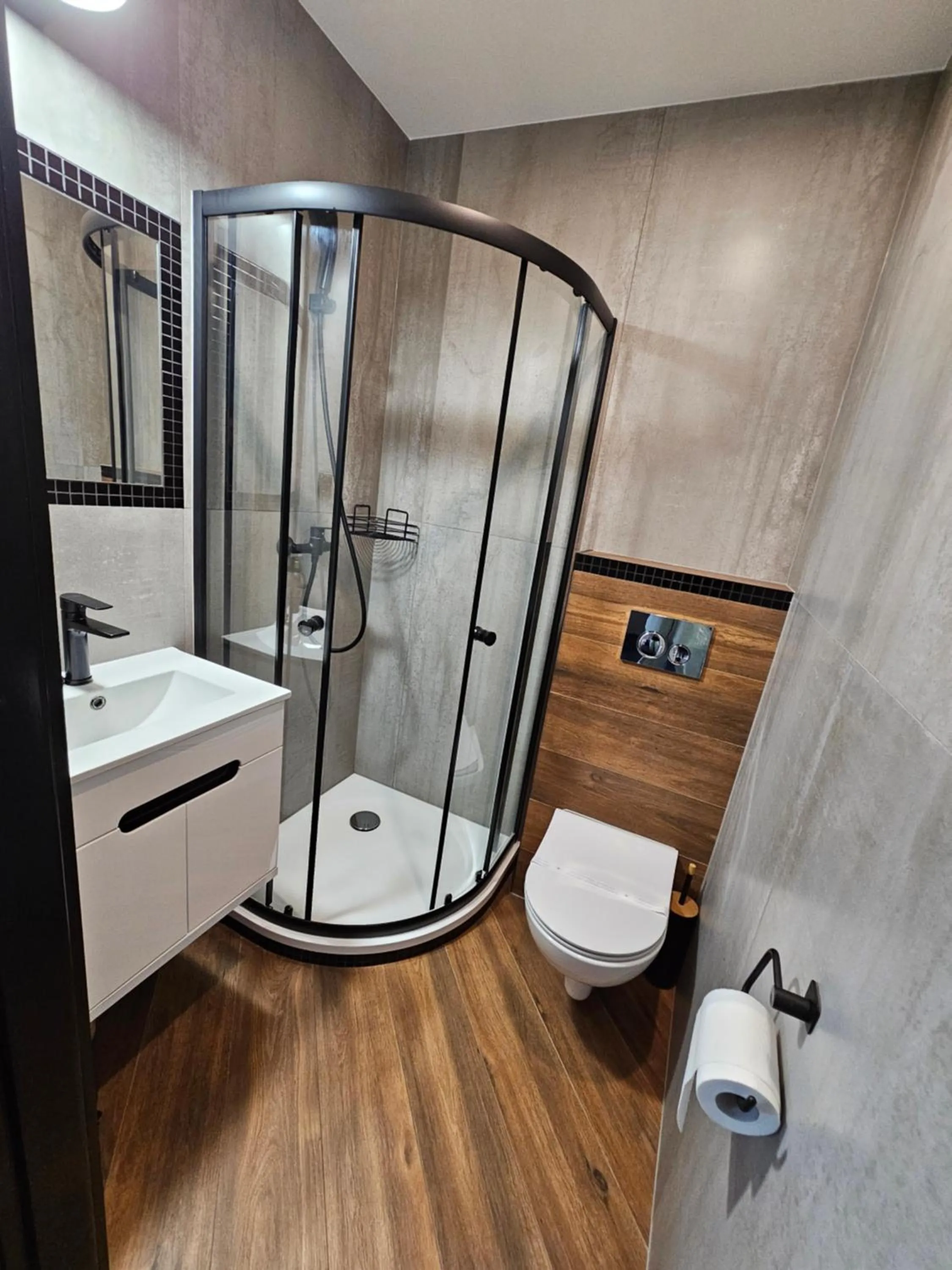 Shower in "Zacisze"
